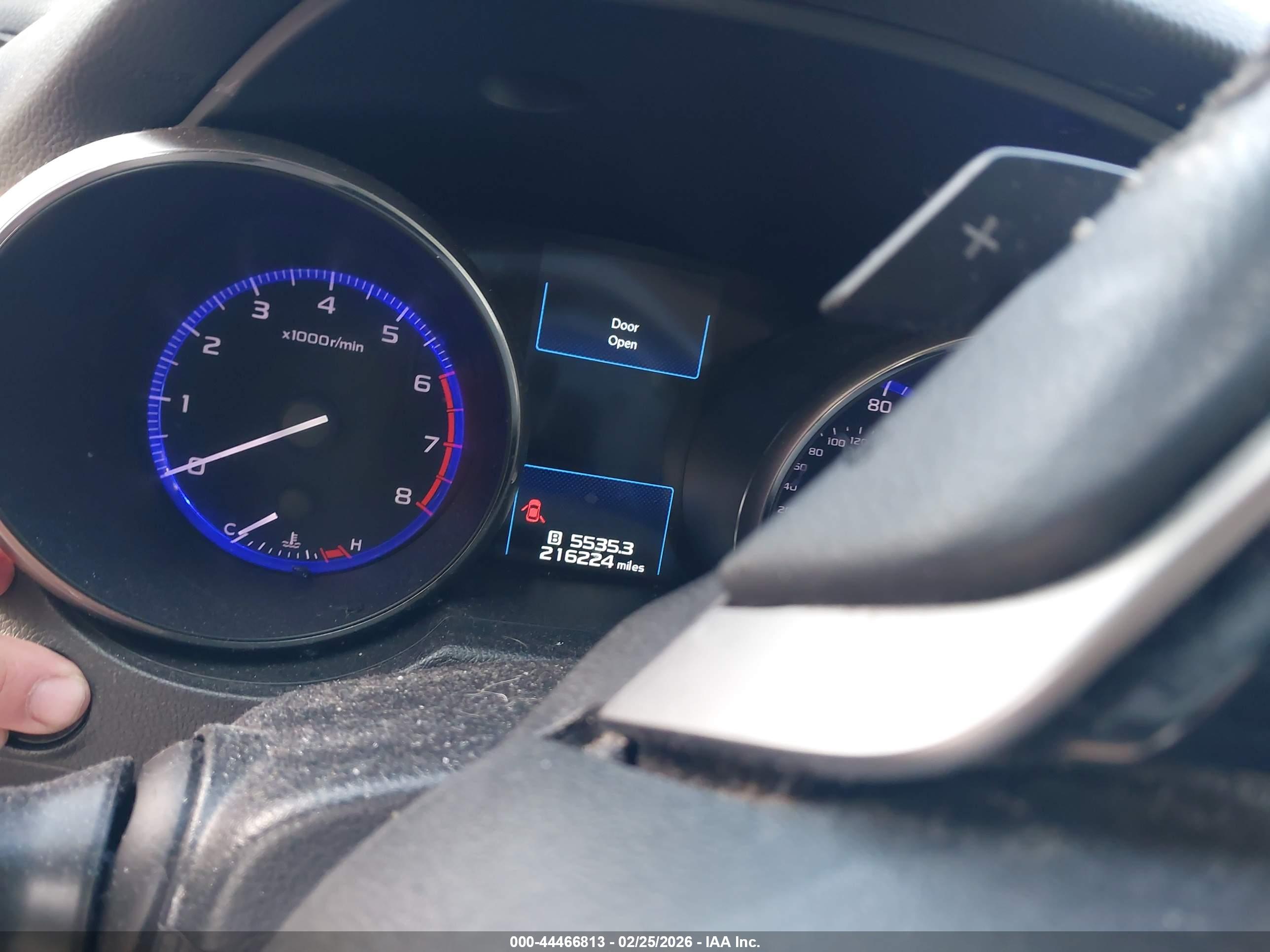 SUBARU OUTBACK image 7