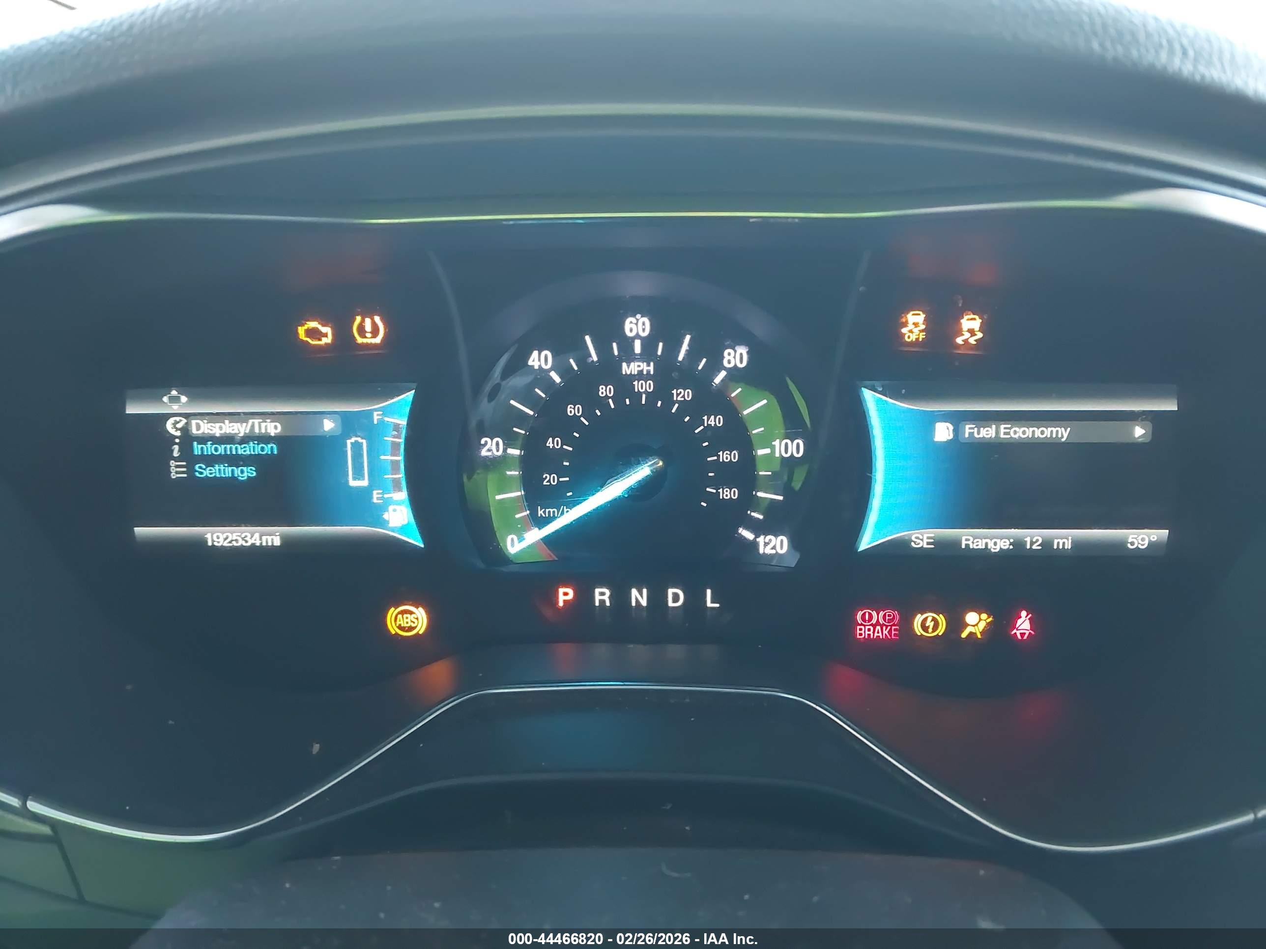 FORD FUSION image 7