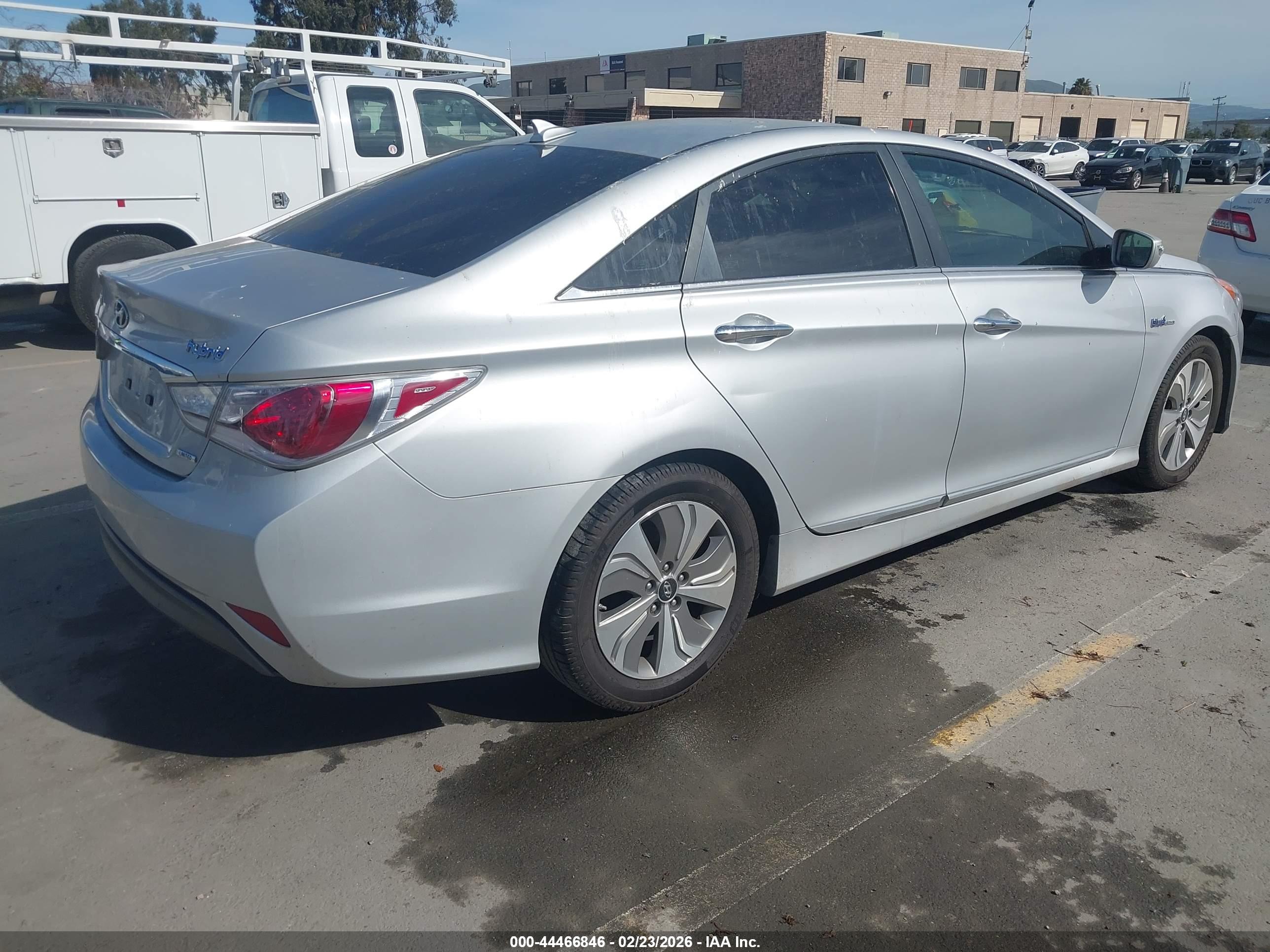 HYUNDAI SONATA image 4