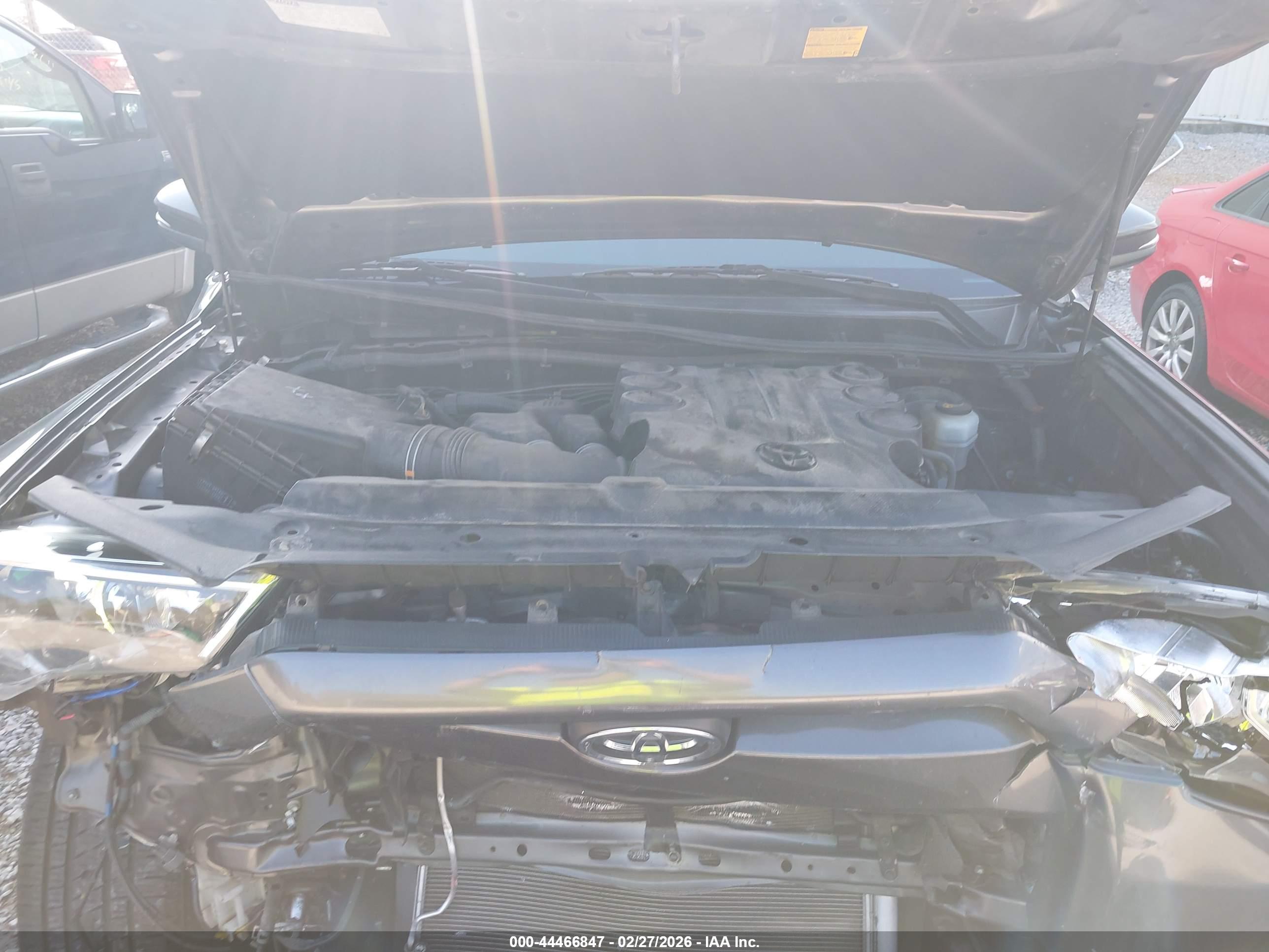 TOYOTA 4RUNNER image 10