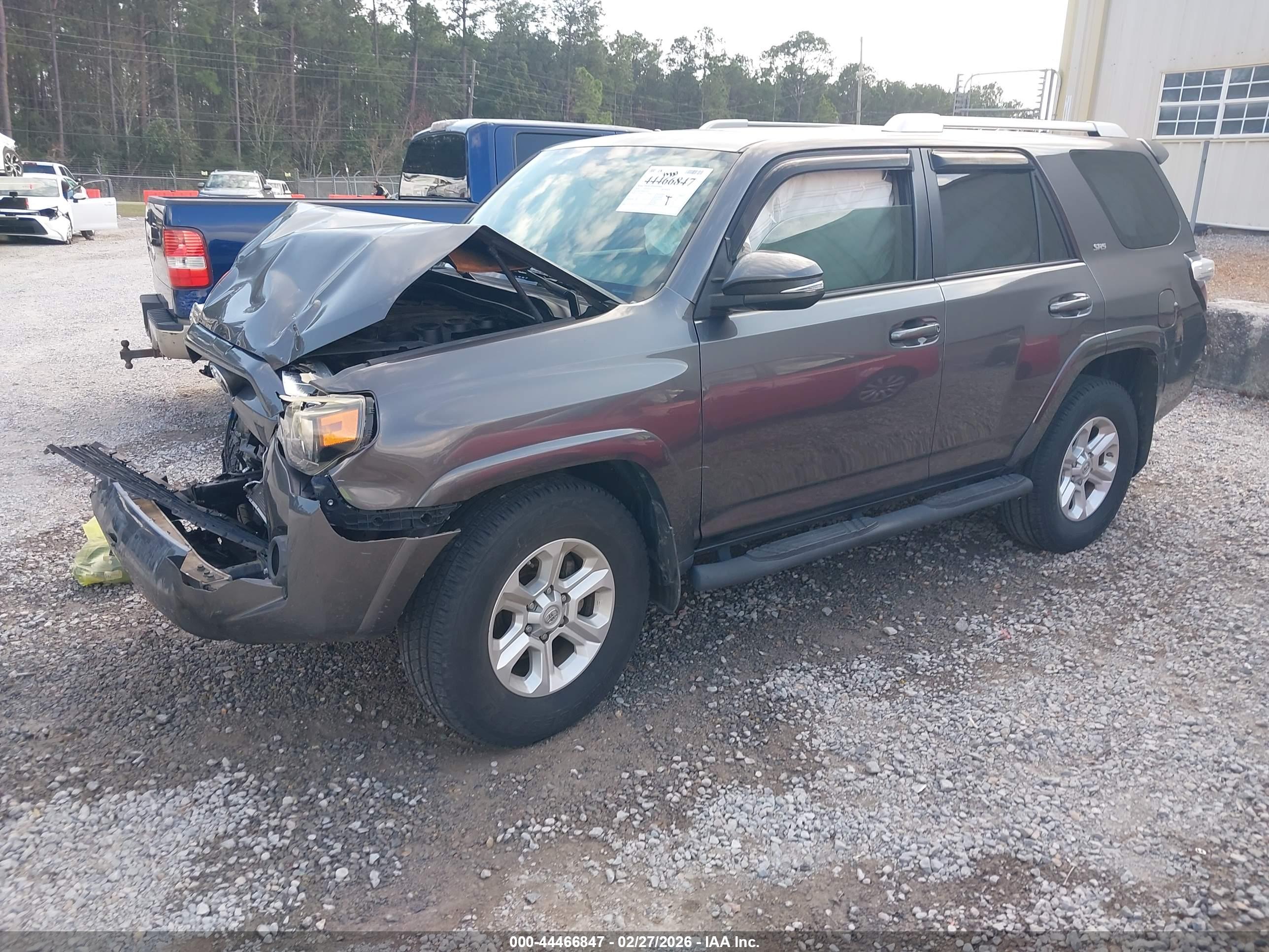 TOYOTA 4RUNNER image 2