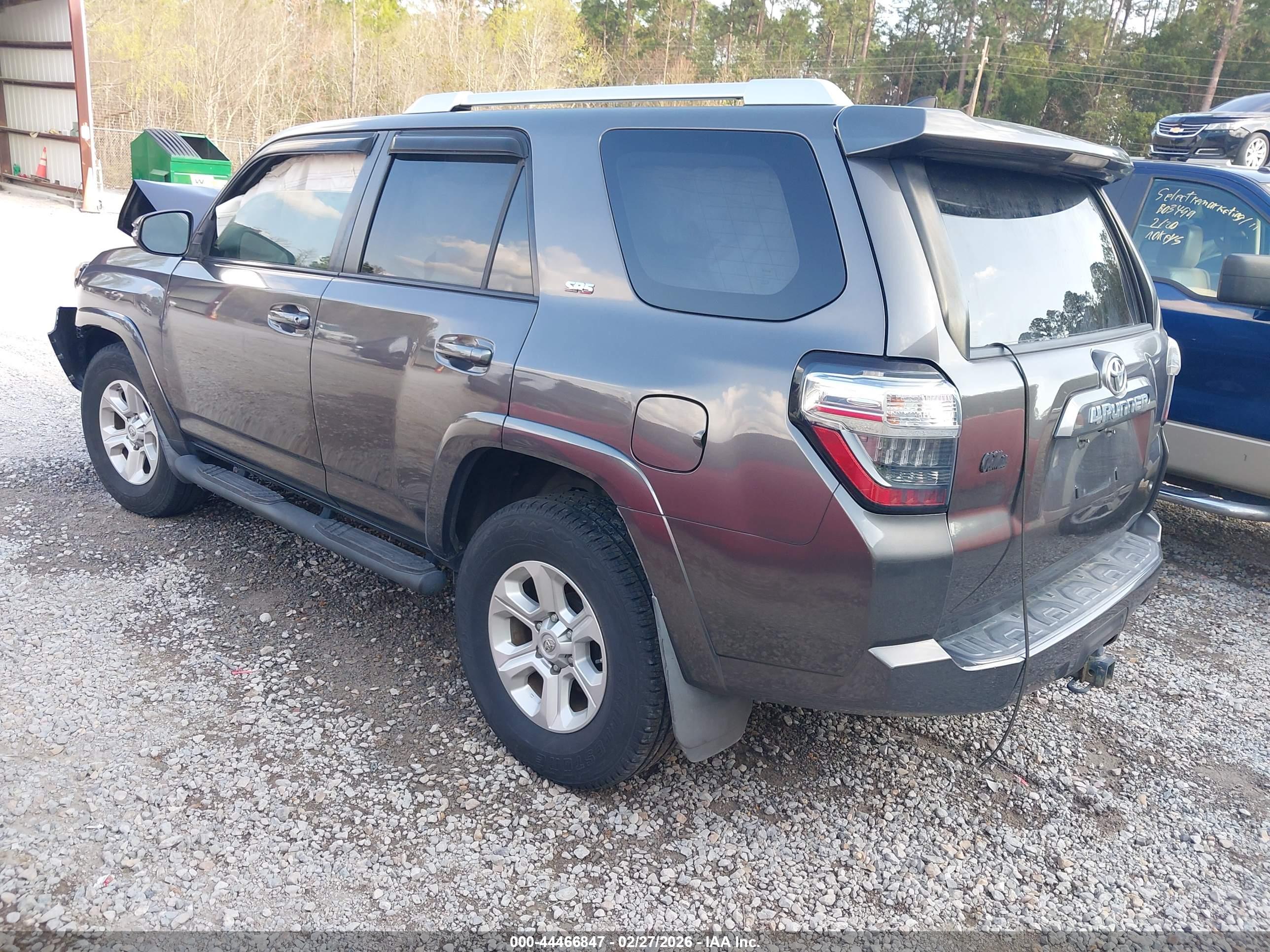 TOYOTA 4RUNNER image 3