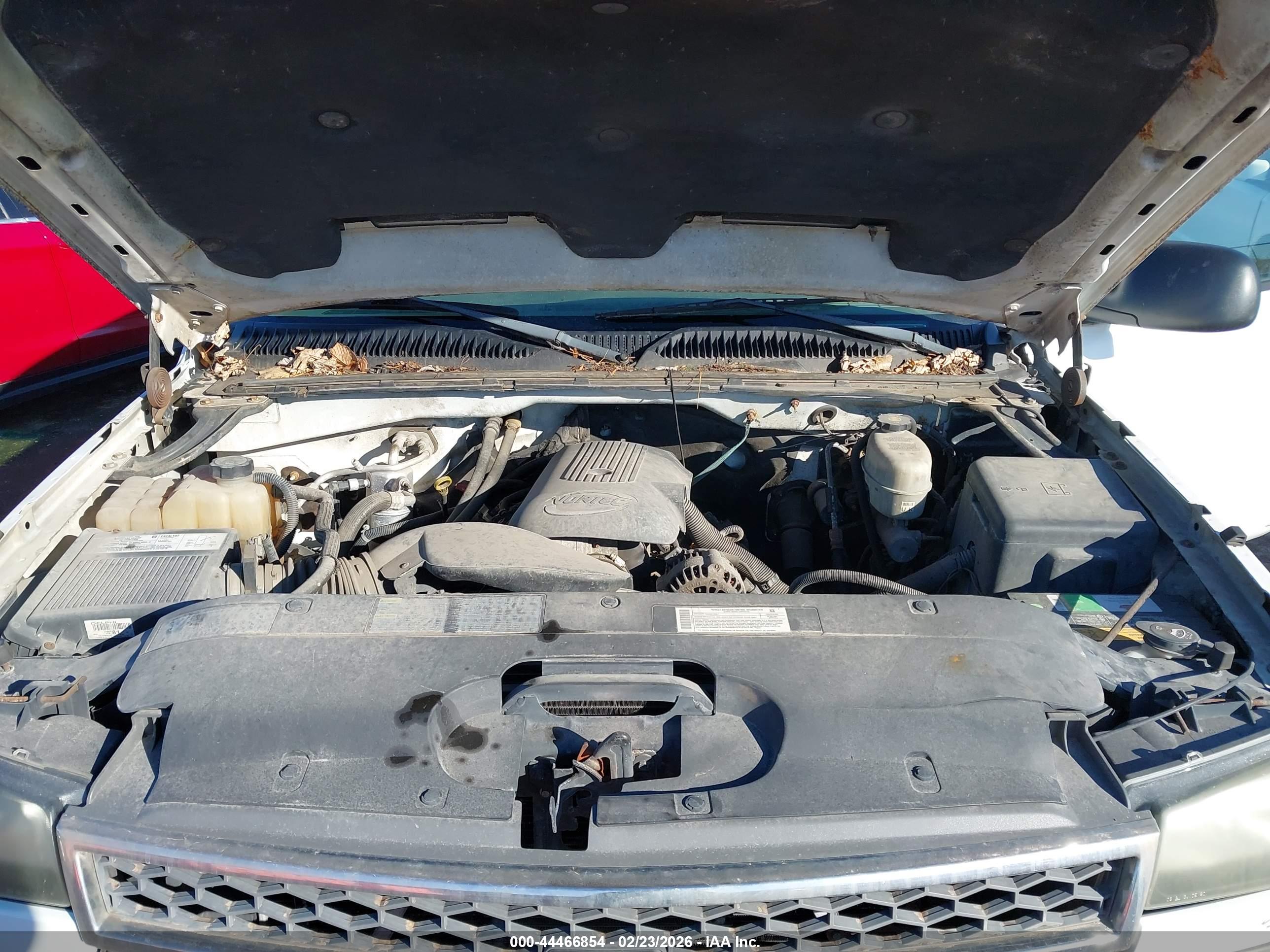 CHEVROLET SILVERADO image 10