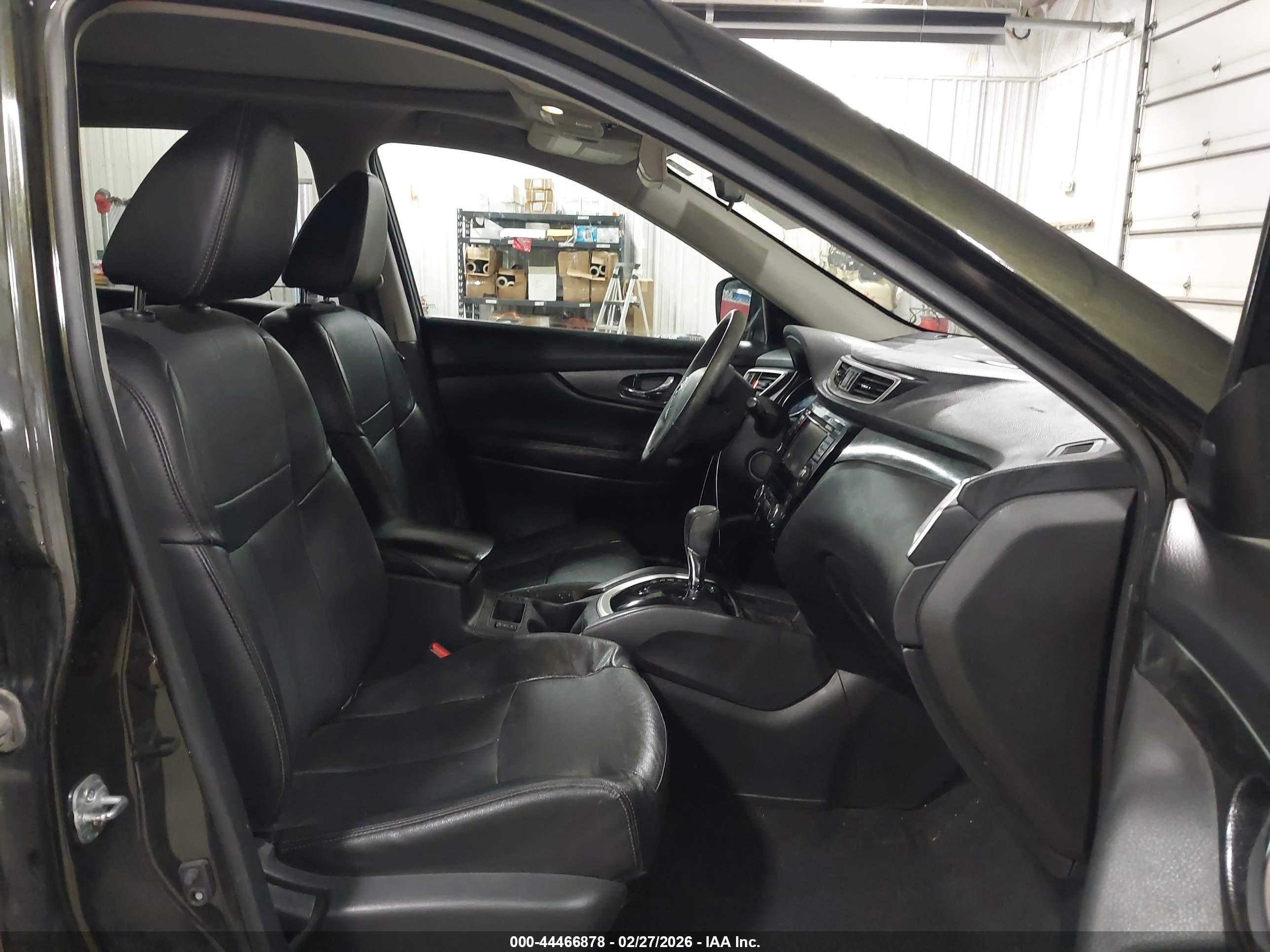 NISSAN ROGUE image 5