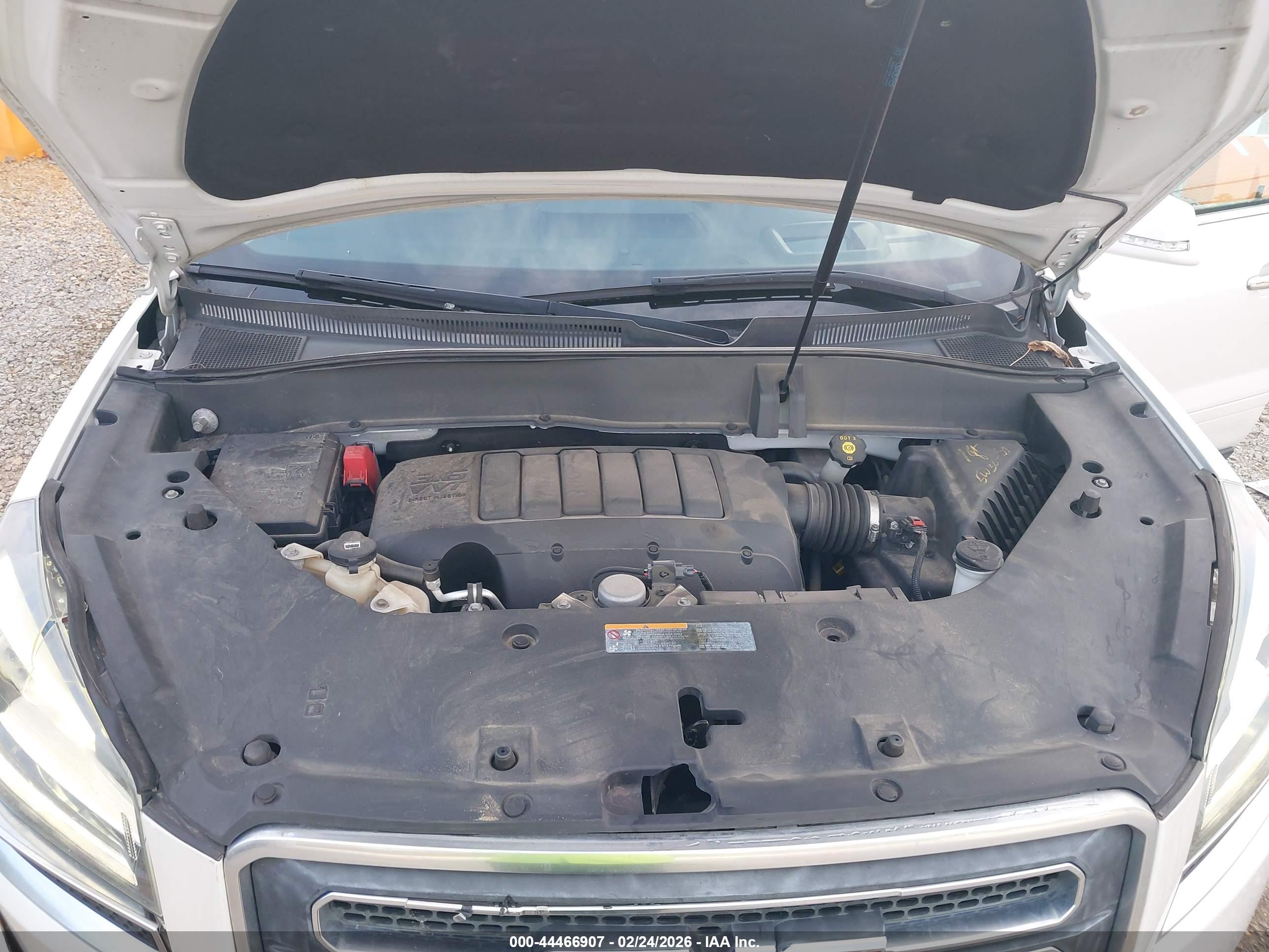 GMC ACADIA image 10