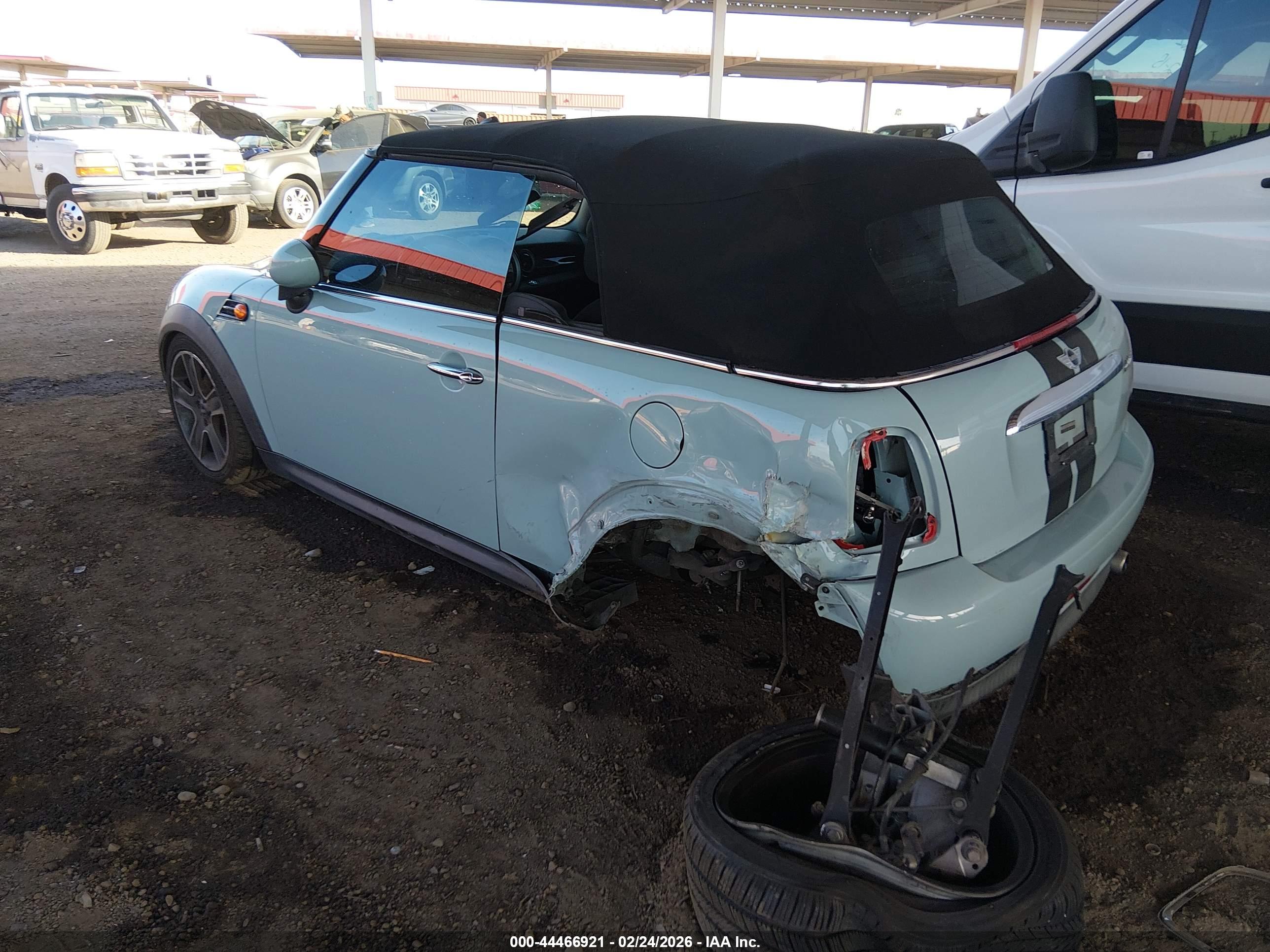 MINI COOPER image 6