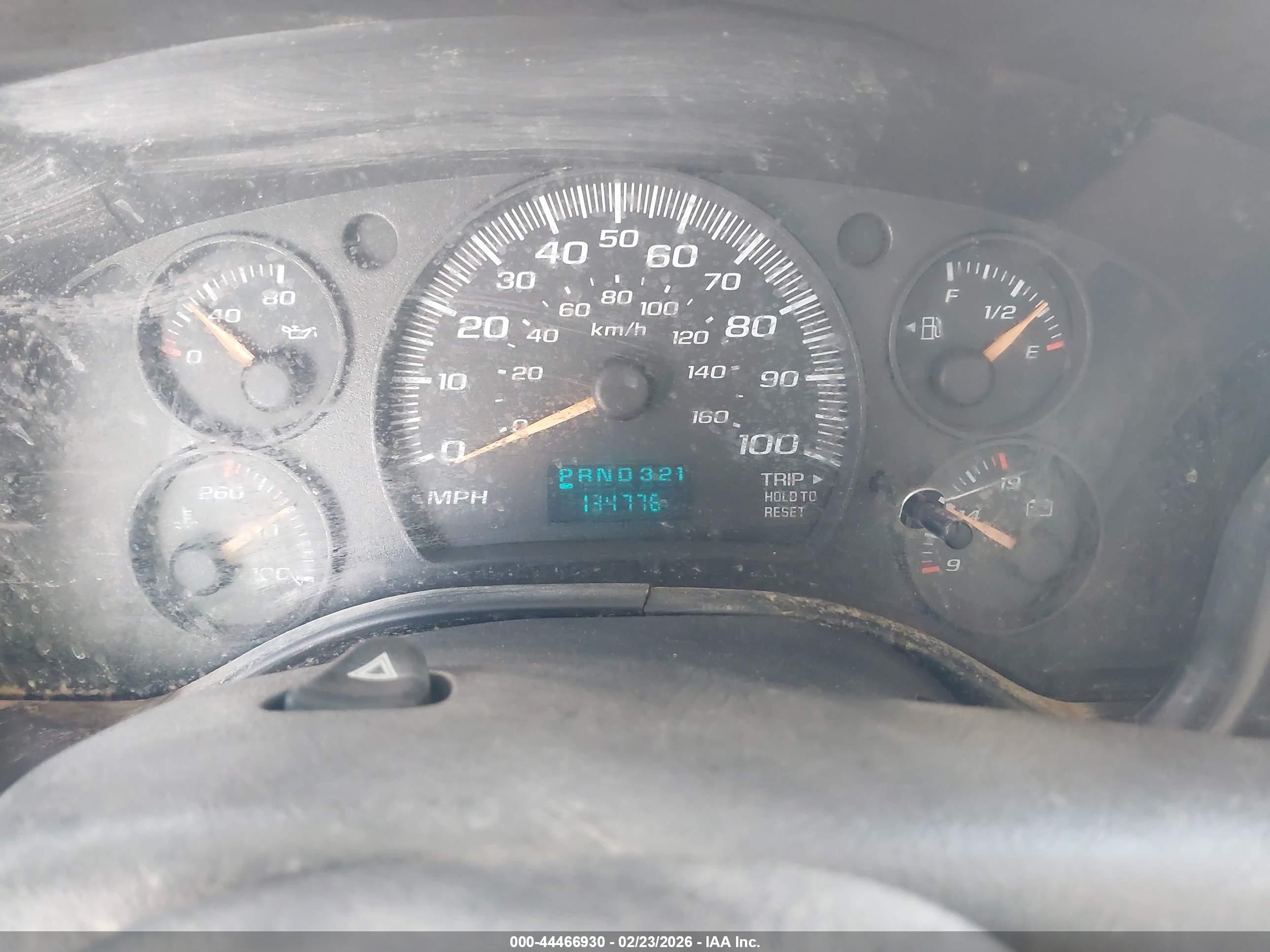GMC SAVANA image 6