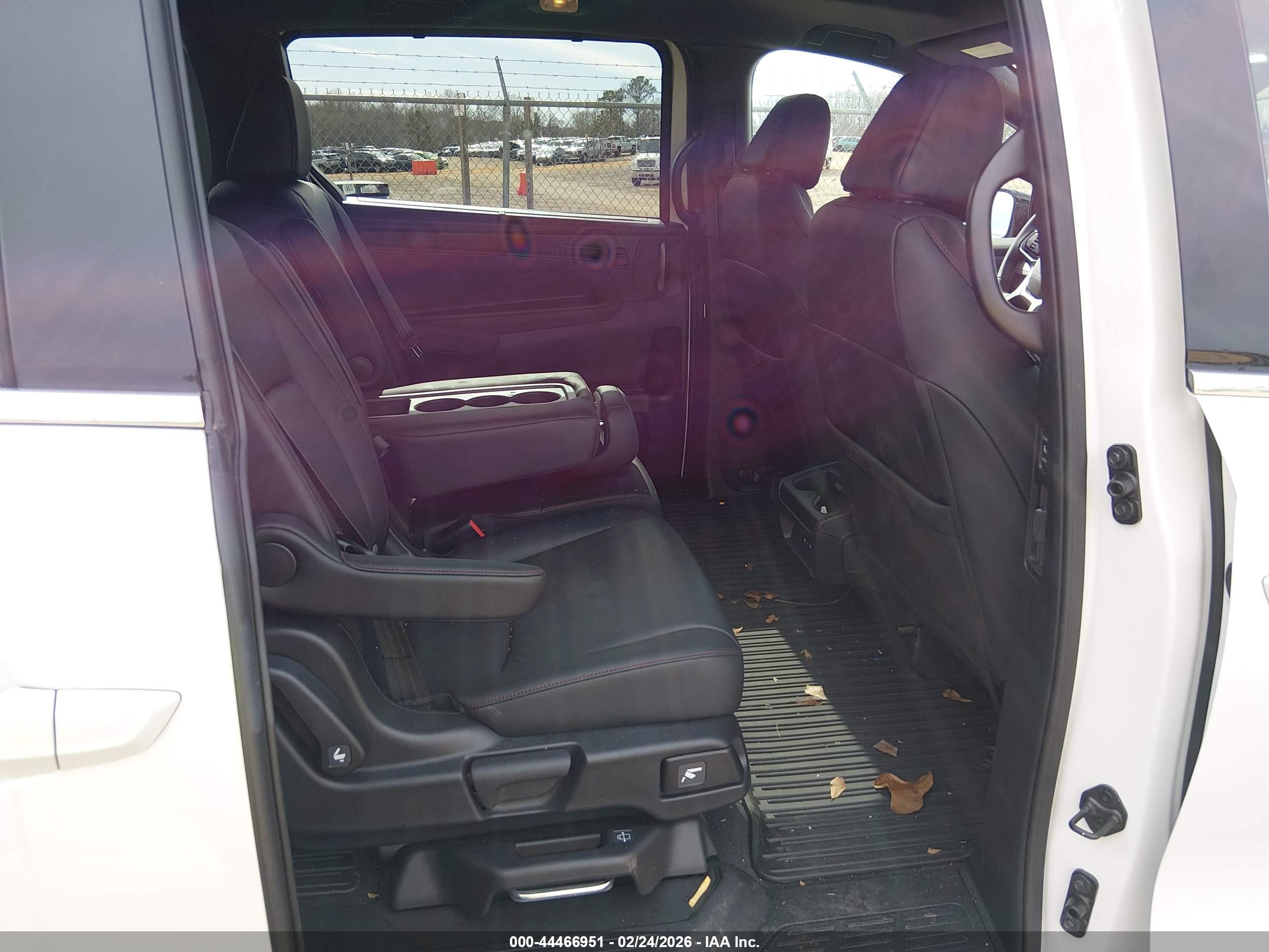 HONDA ODYSSEY image 8