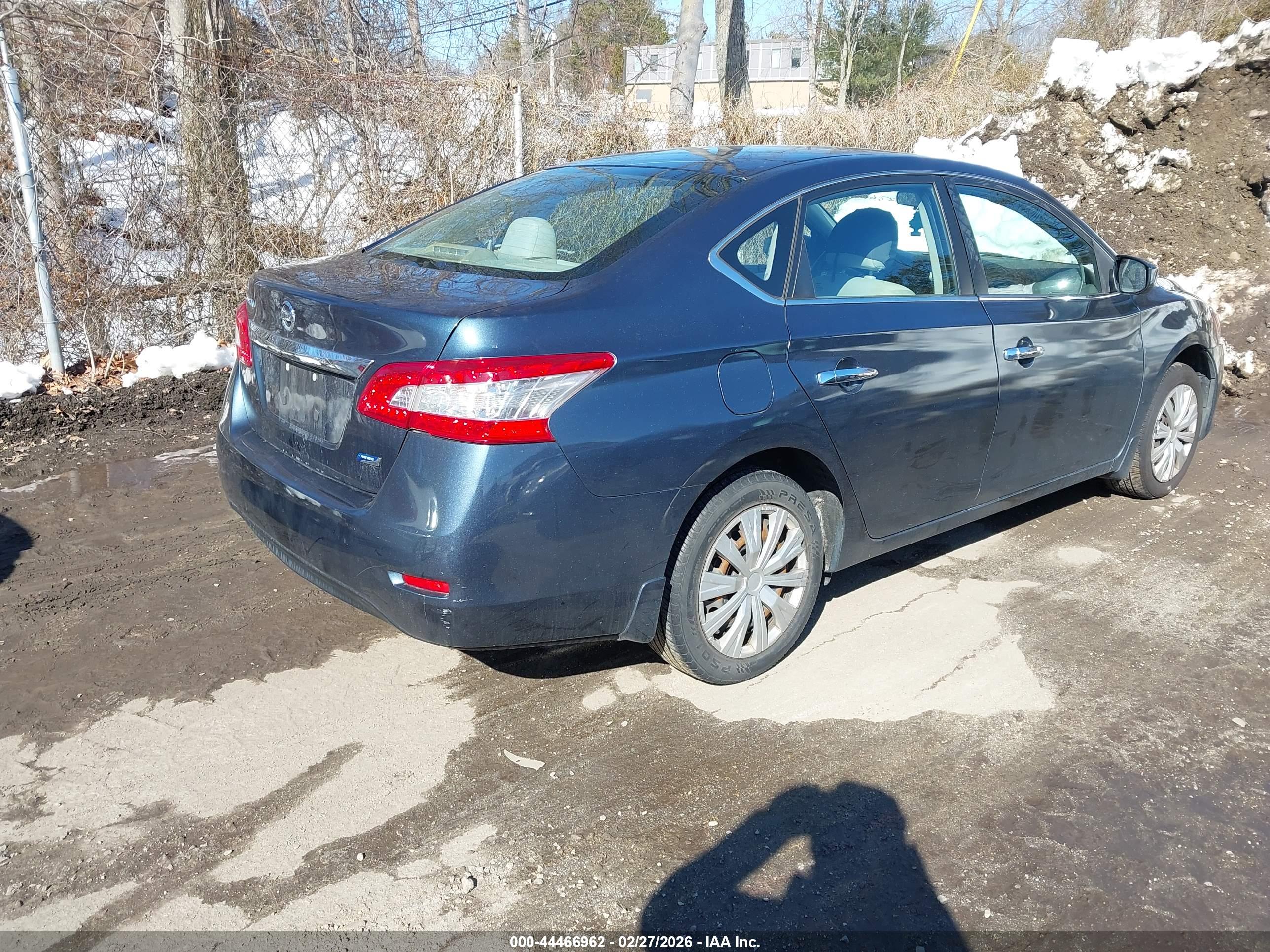 NISSAN SENTRA image 4