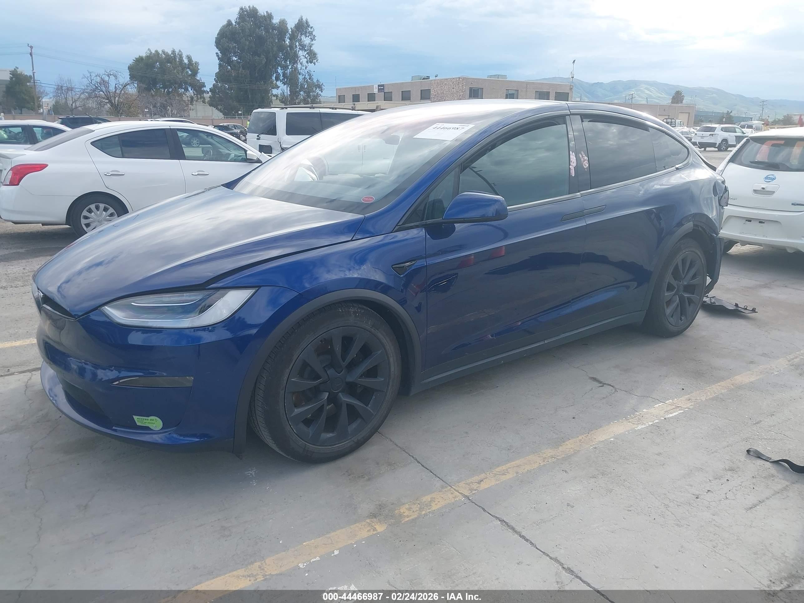 TESLA MODEL image 2