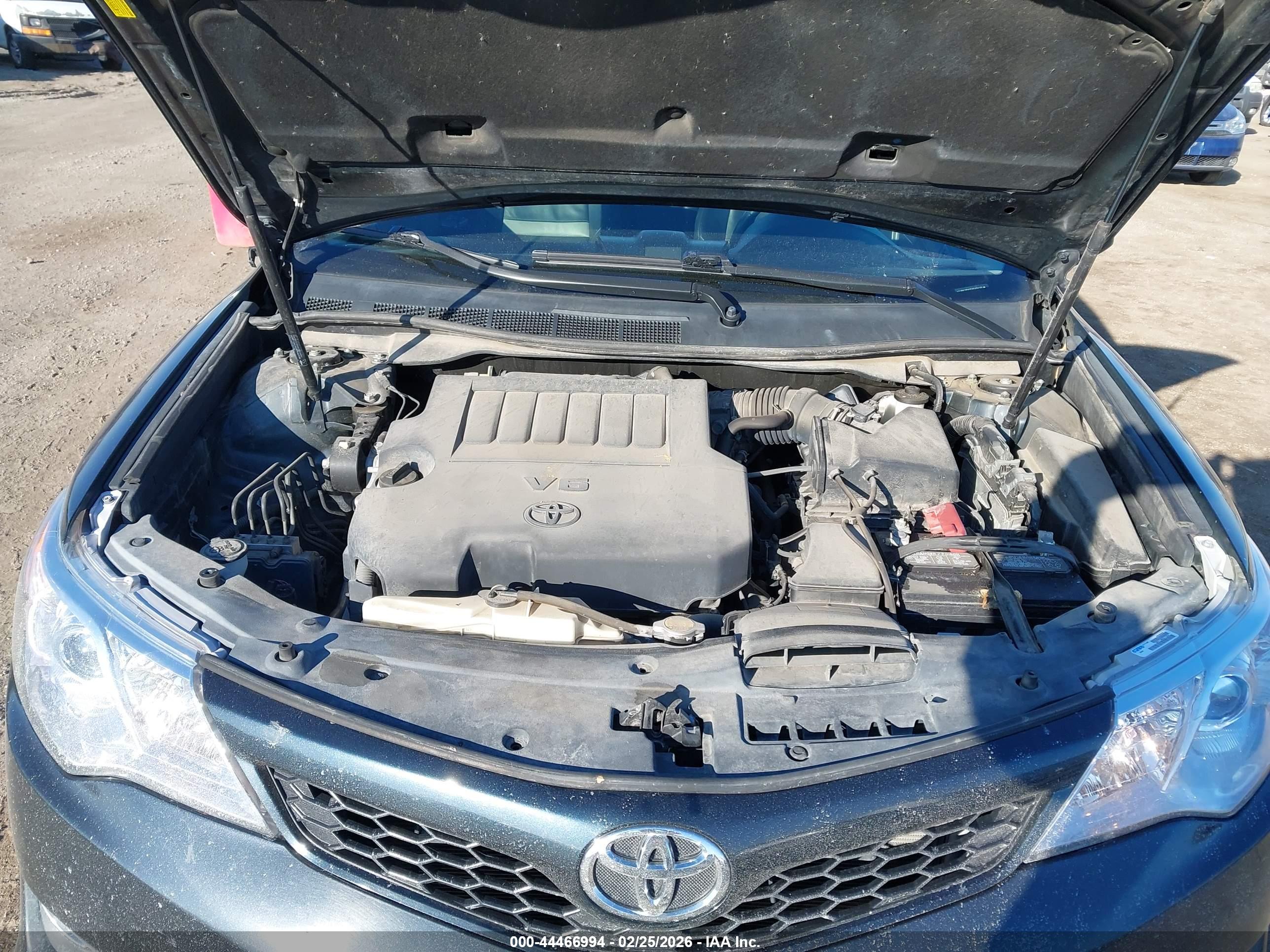 TOYOTA CAMRY image 10