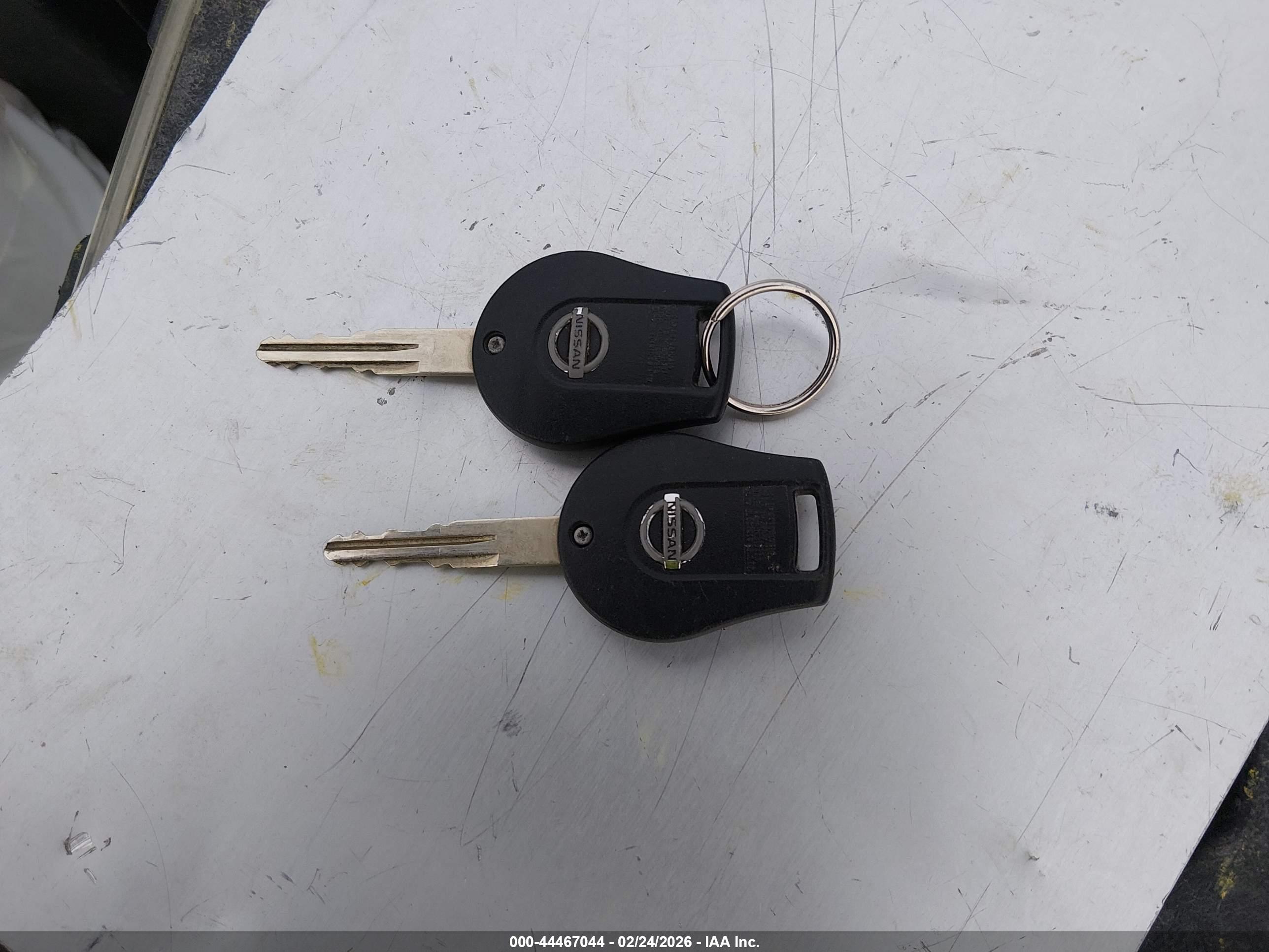 NISSAN VERSA image 11