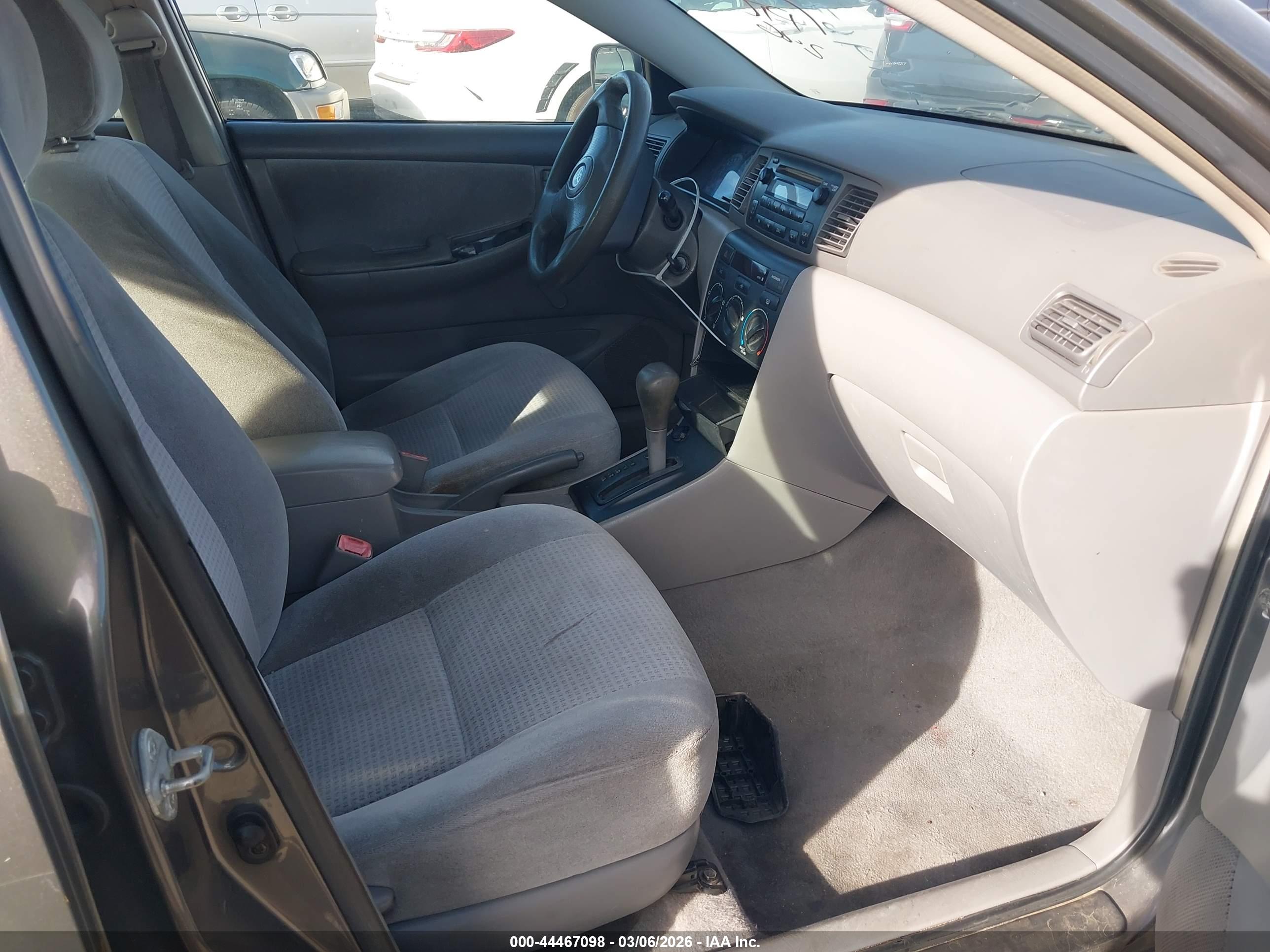 TOYOTA COROLLA image 5