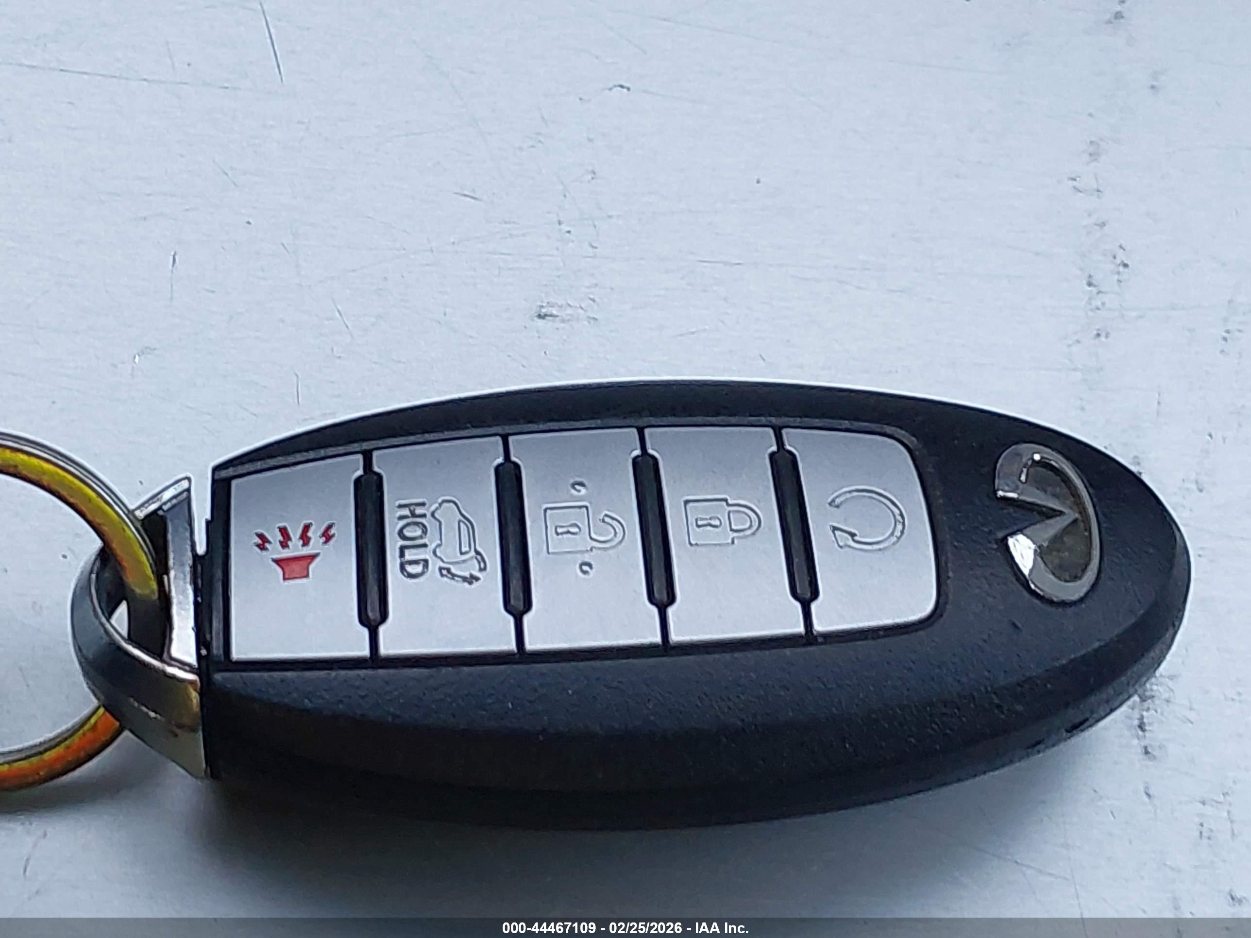 INFINITI JX35 image 11