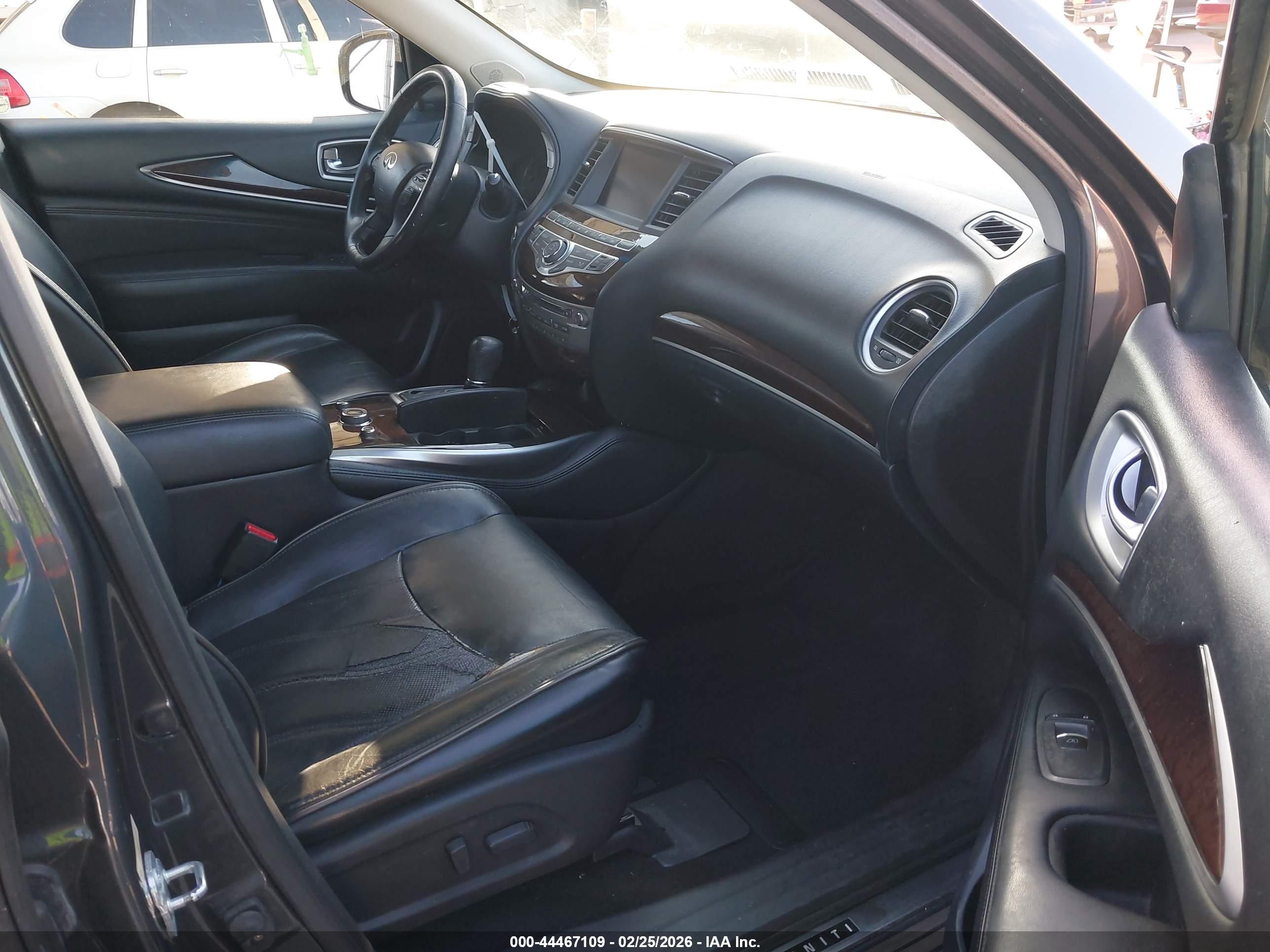 INFINITI JX35 image 5