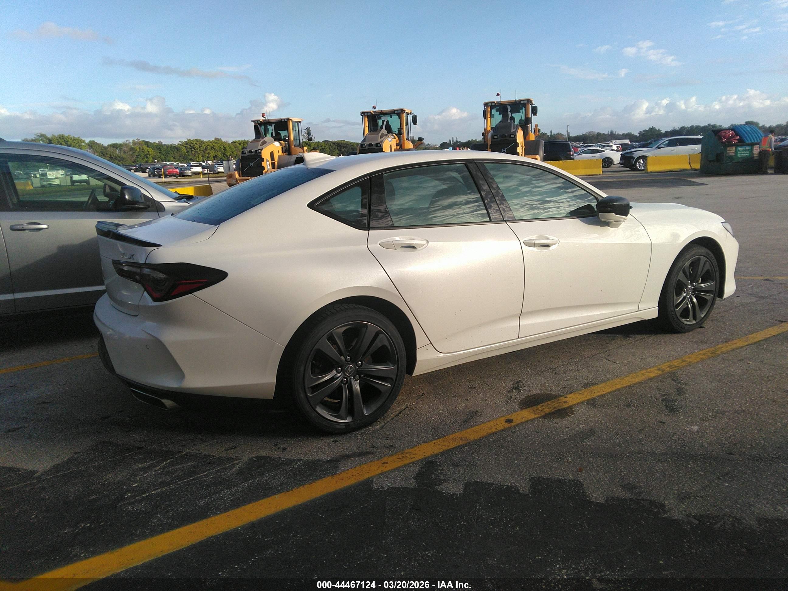 ACURA TLX image 4
