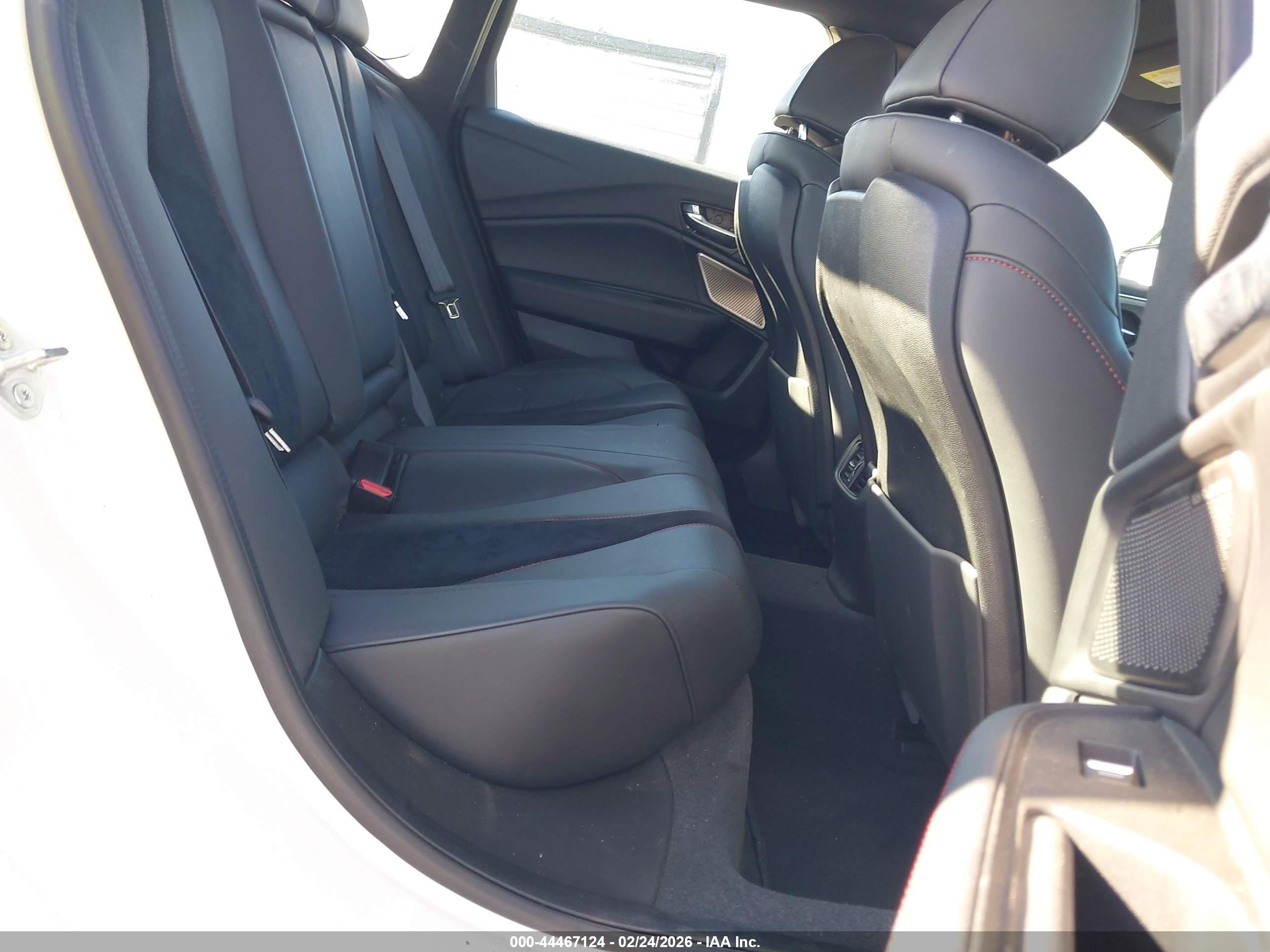 ACURA TLX image 8