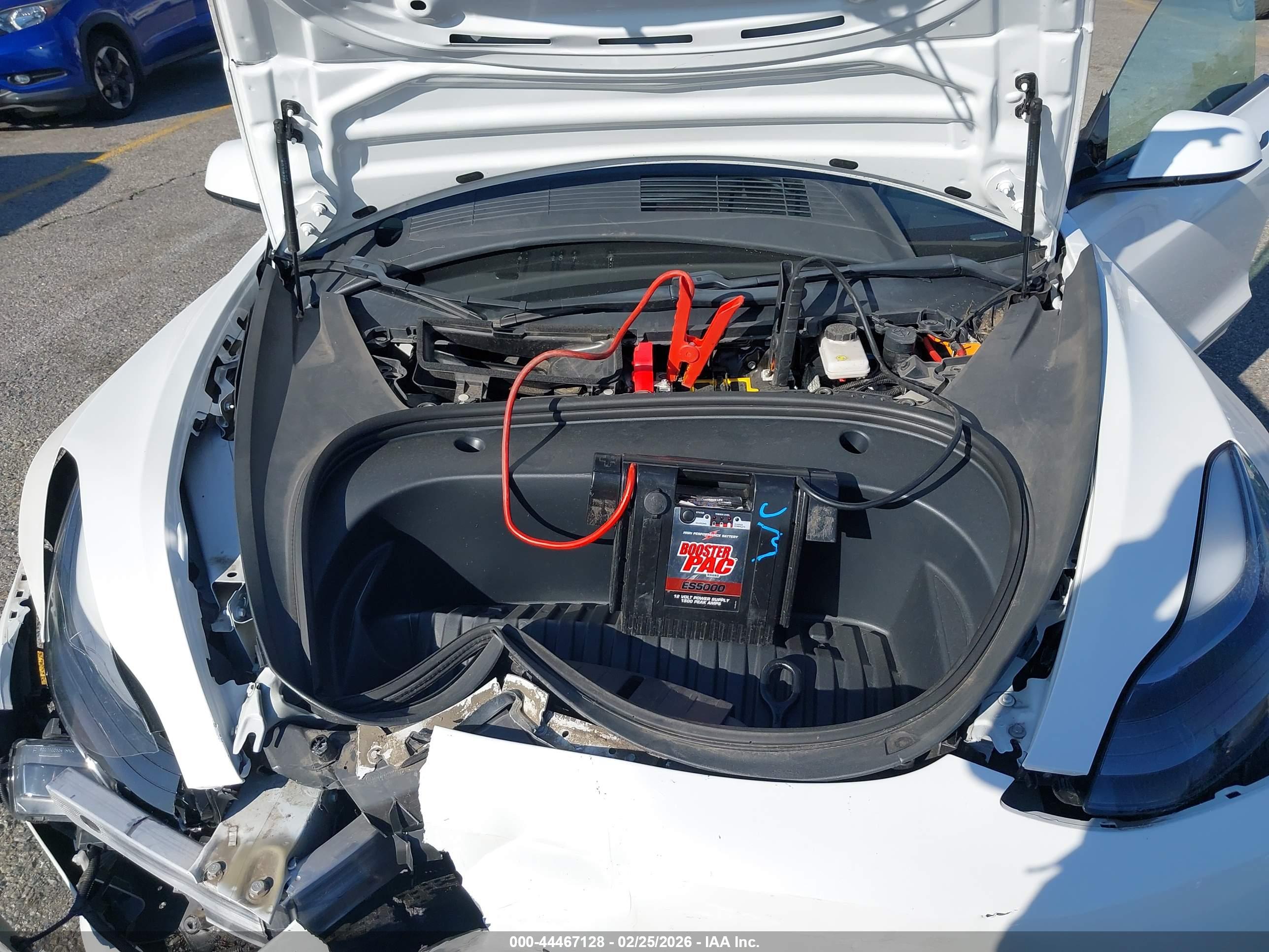TESLA MODEL image 10