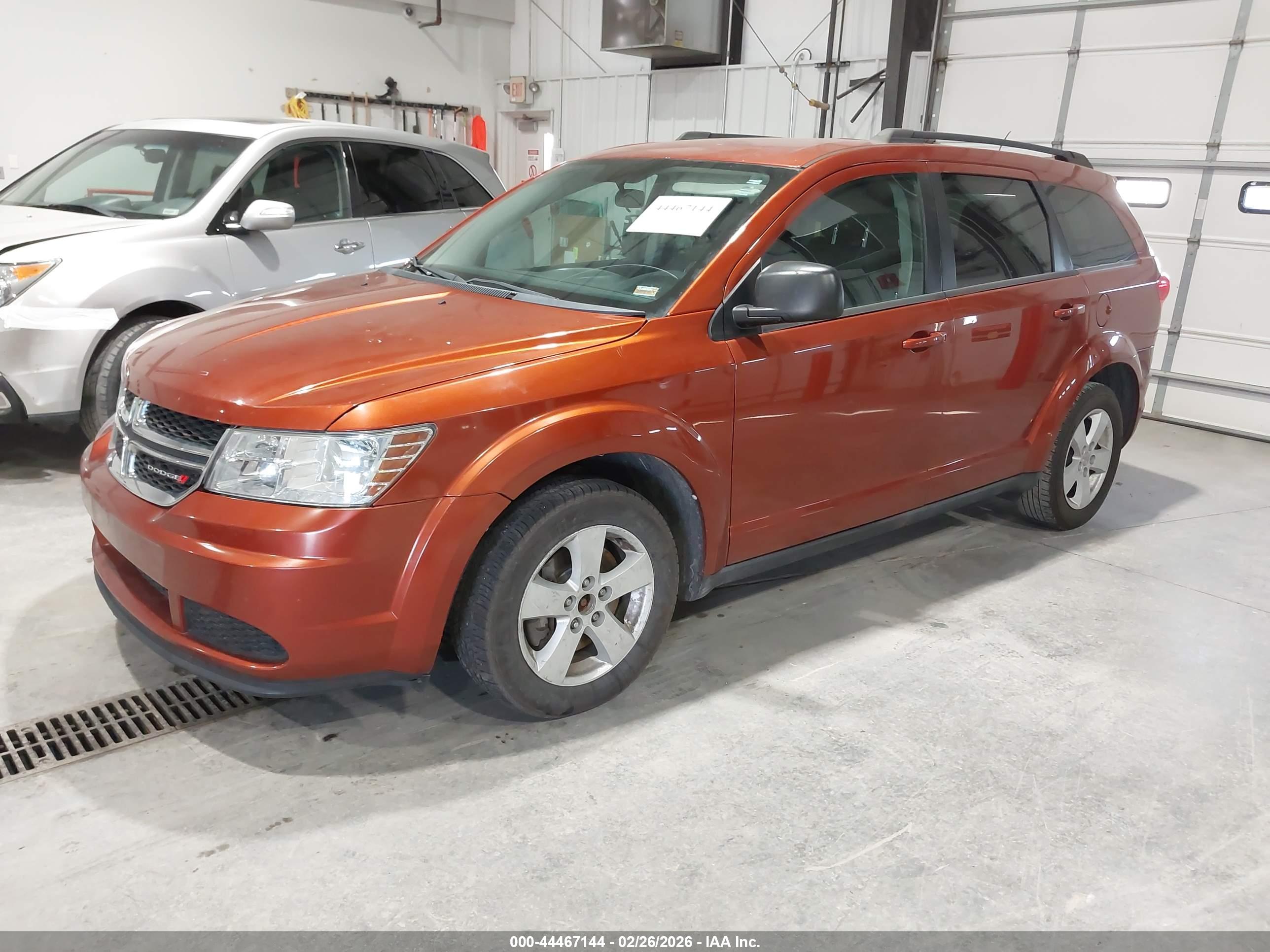 DODGE JOURNEY image 2