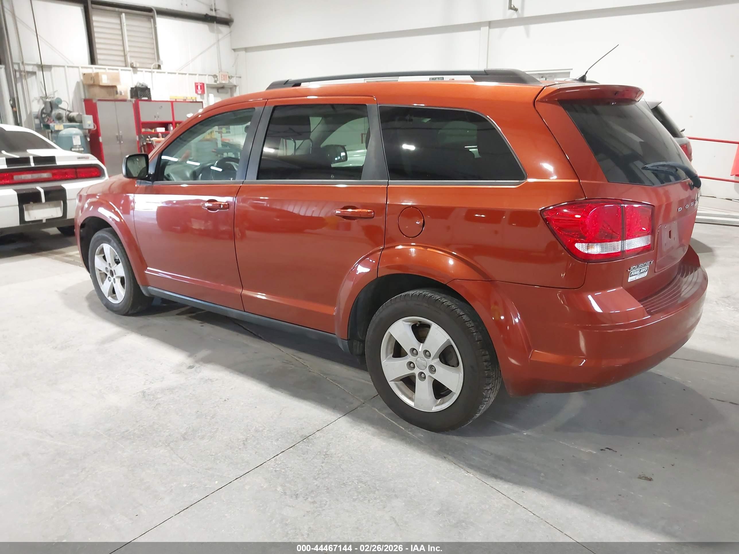 DODGE JOURNEY image 3
