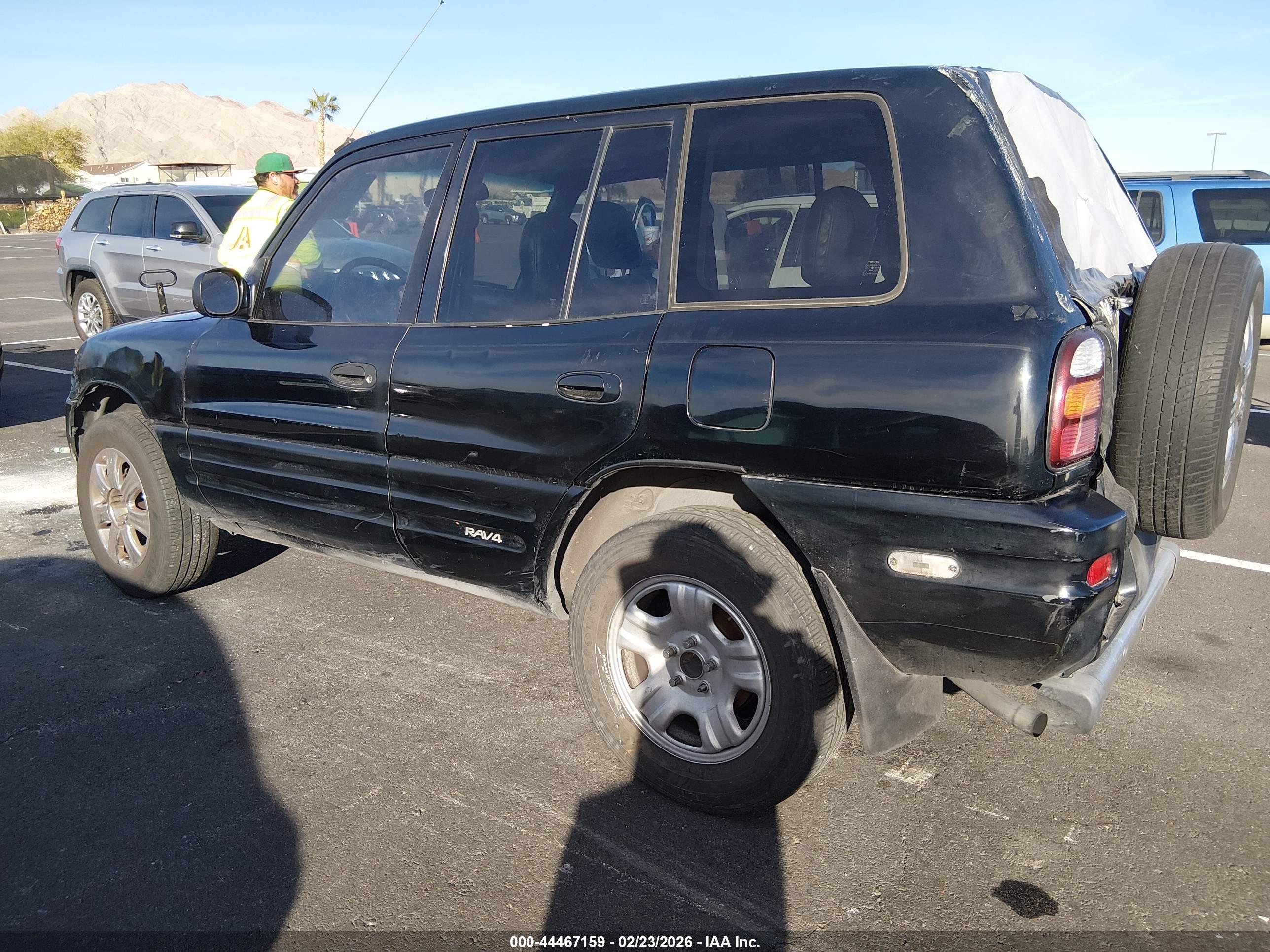 TOYOTA RAV4 image 3