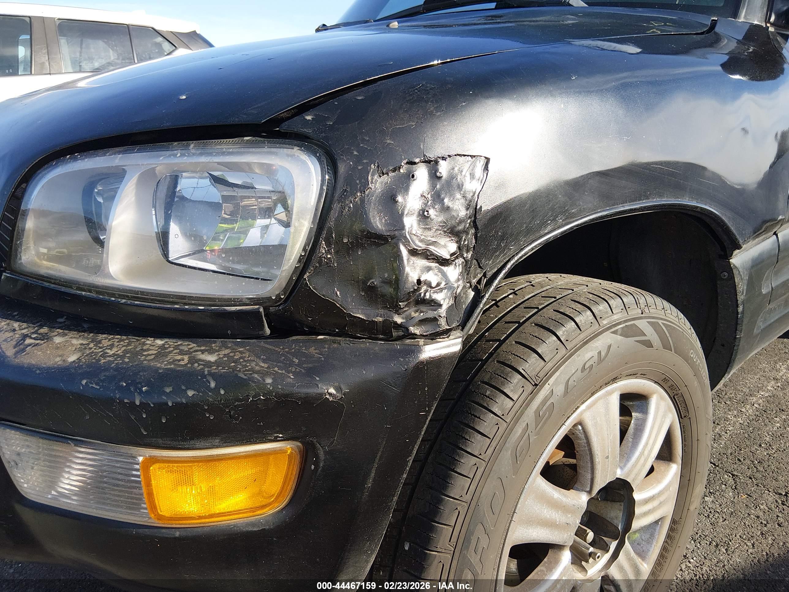 TOYOTA RAV4 image 6