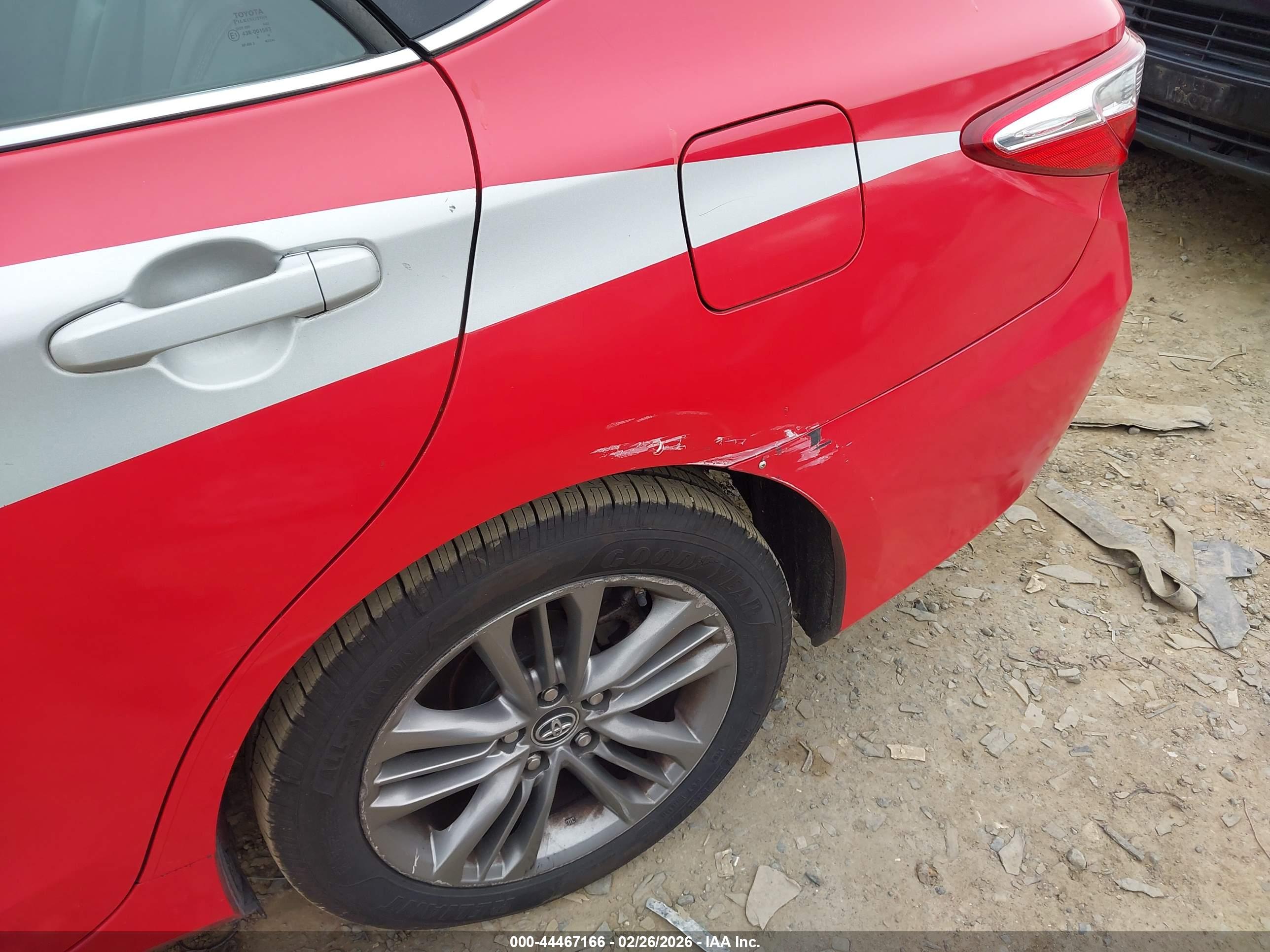 TOYOTA CAMRY image 6
