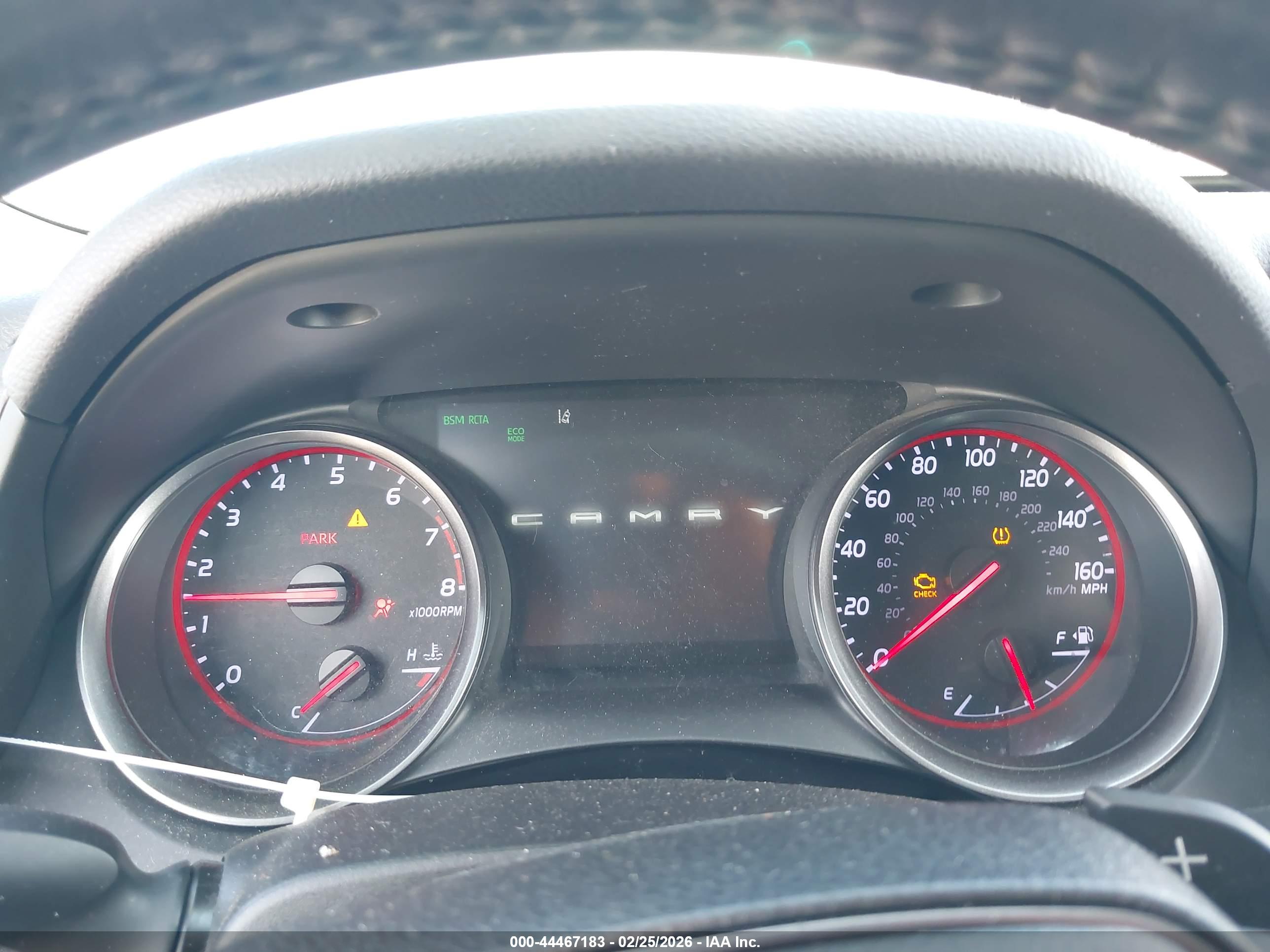TOYOTA CAMRY image 7