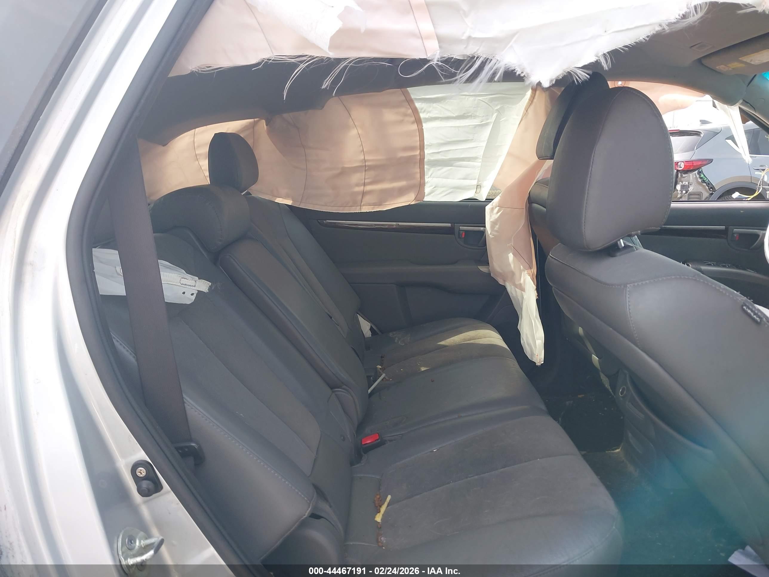 HYUNDAI SANTA image 8