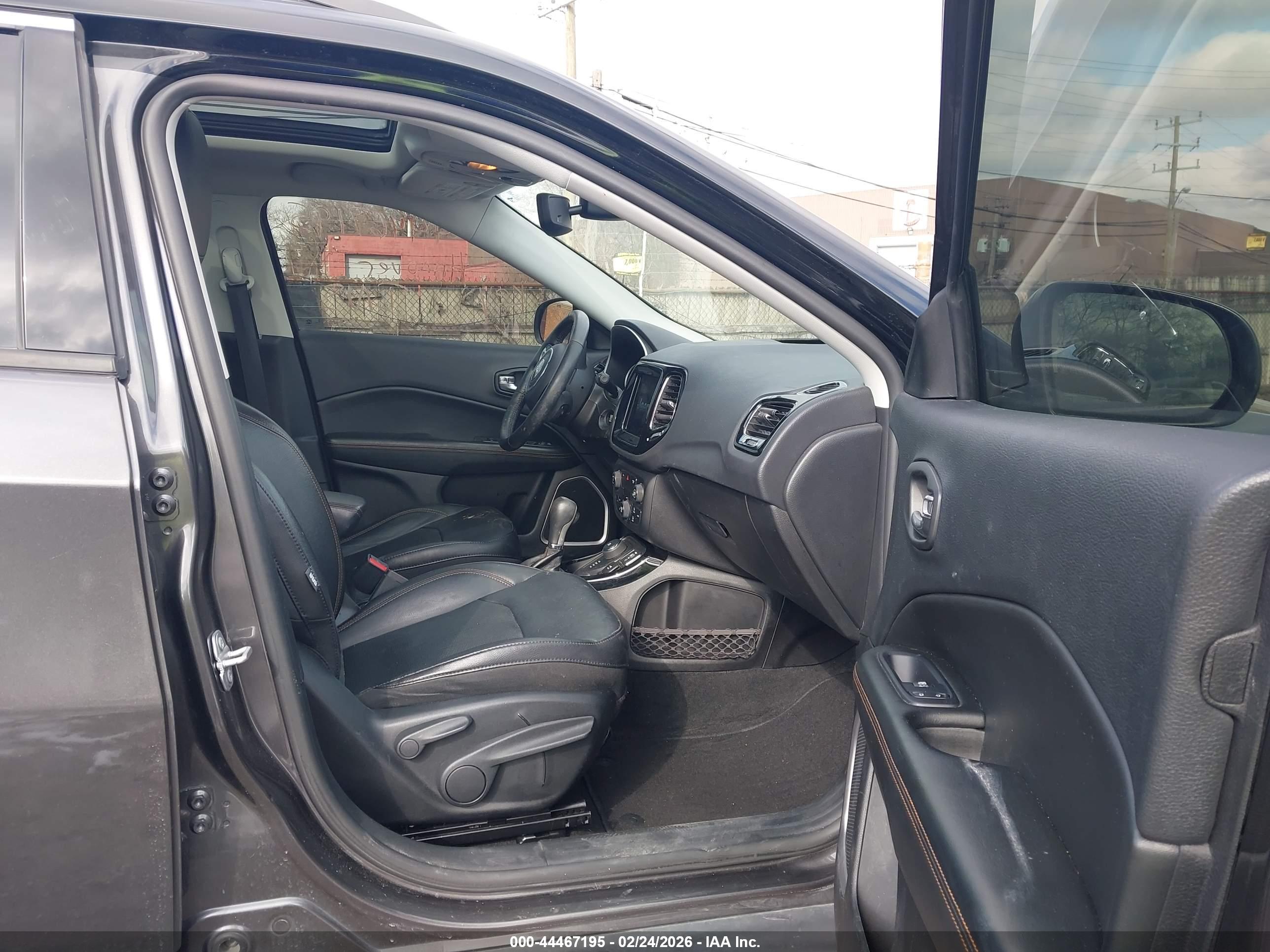 JEEP COMPASS image 5