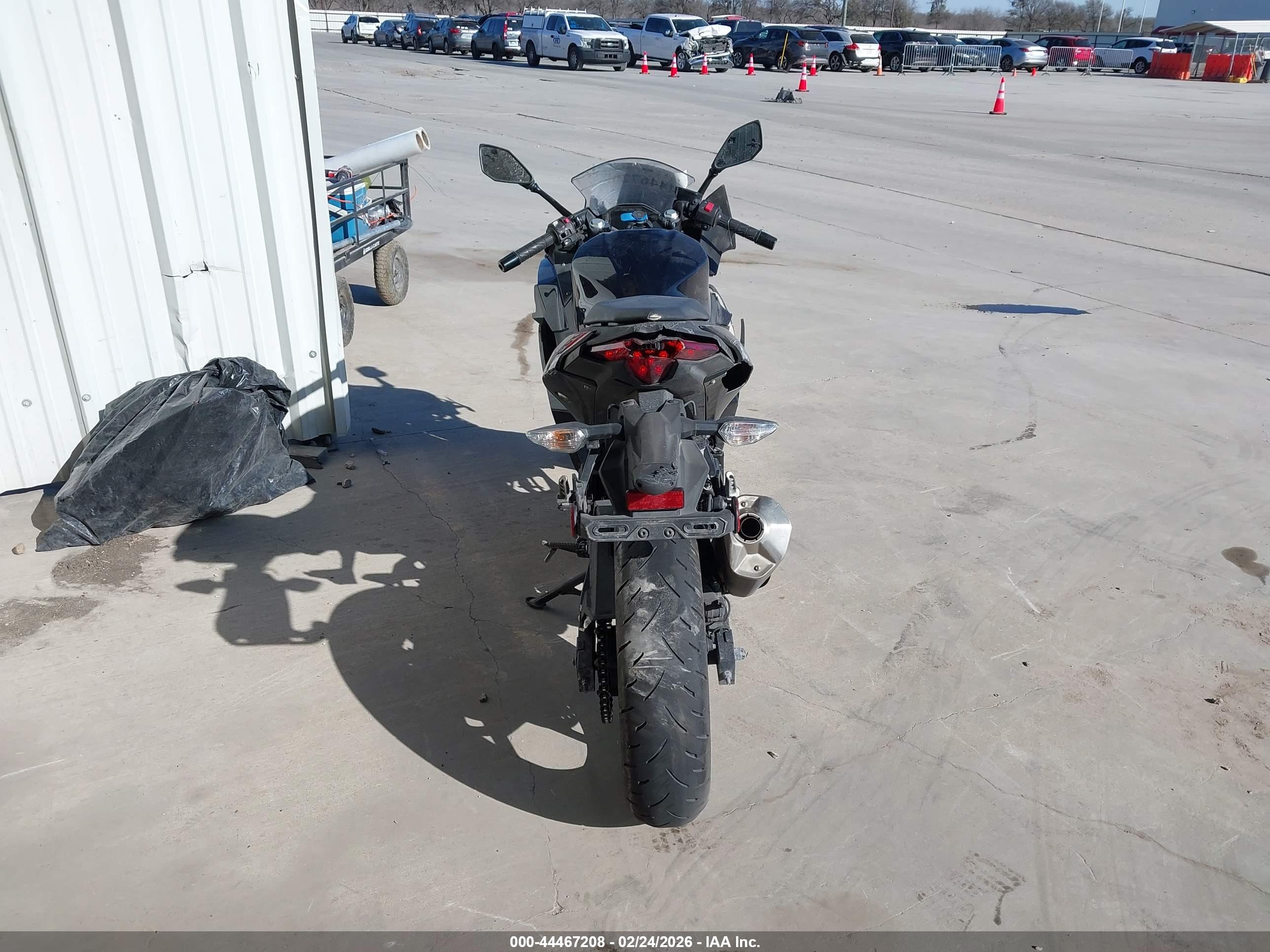 KAWASAKI EX500 image 6