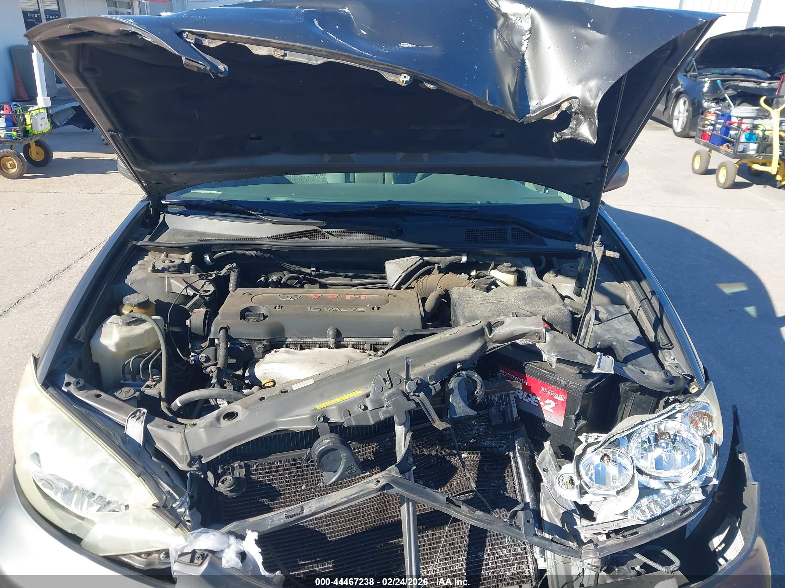 TOYOTA CAMRY image 10