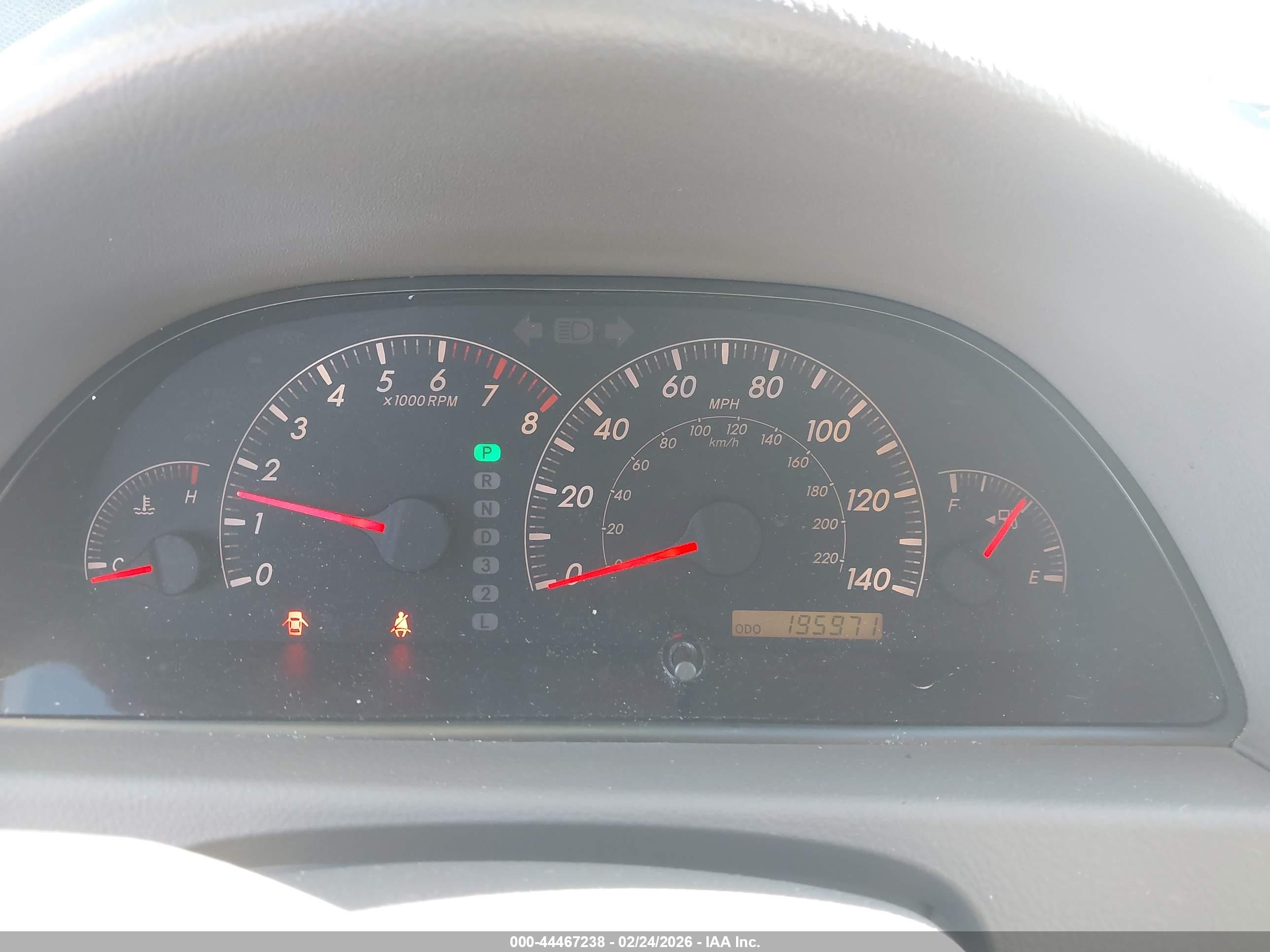 TOYOTA CAMRY image 7