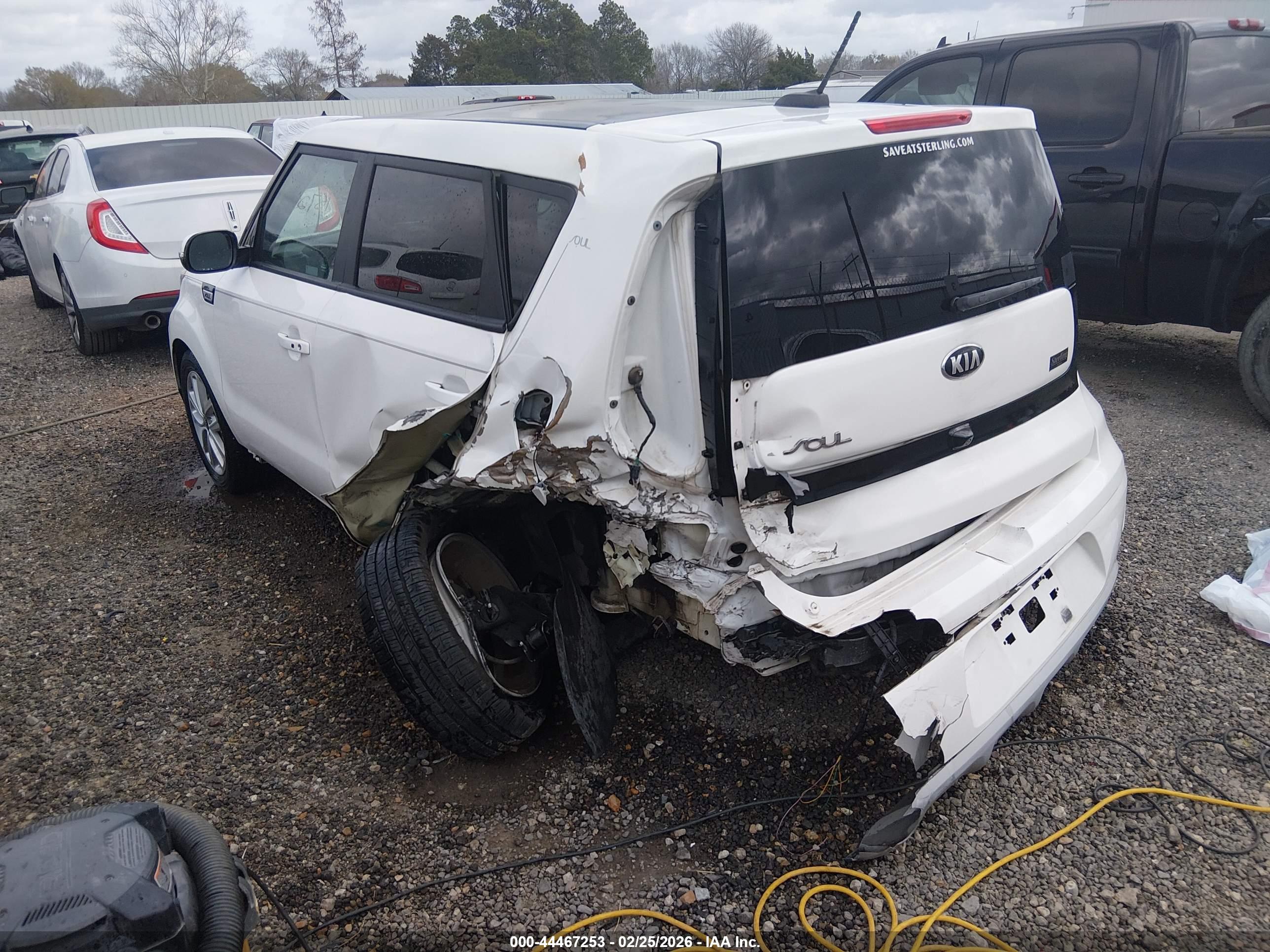 KIA SOUL image 3