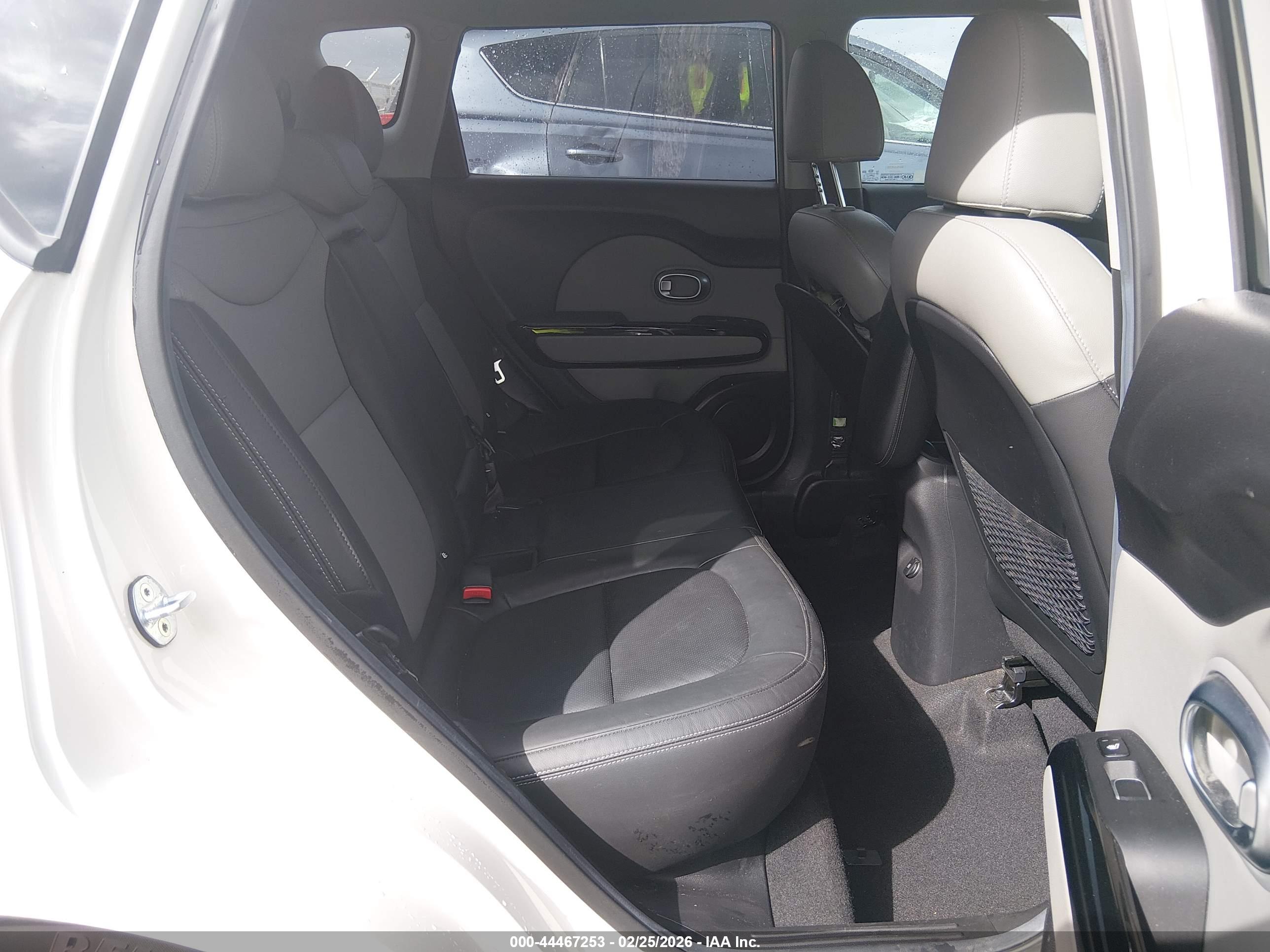 KIA SOUL image 8