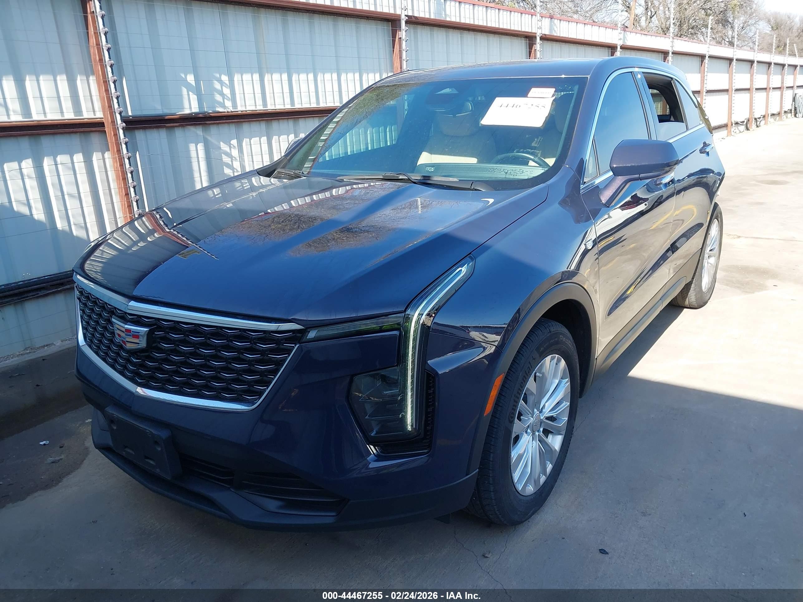 CADILLAC XT4 image 2
