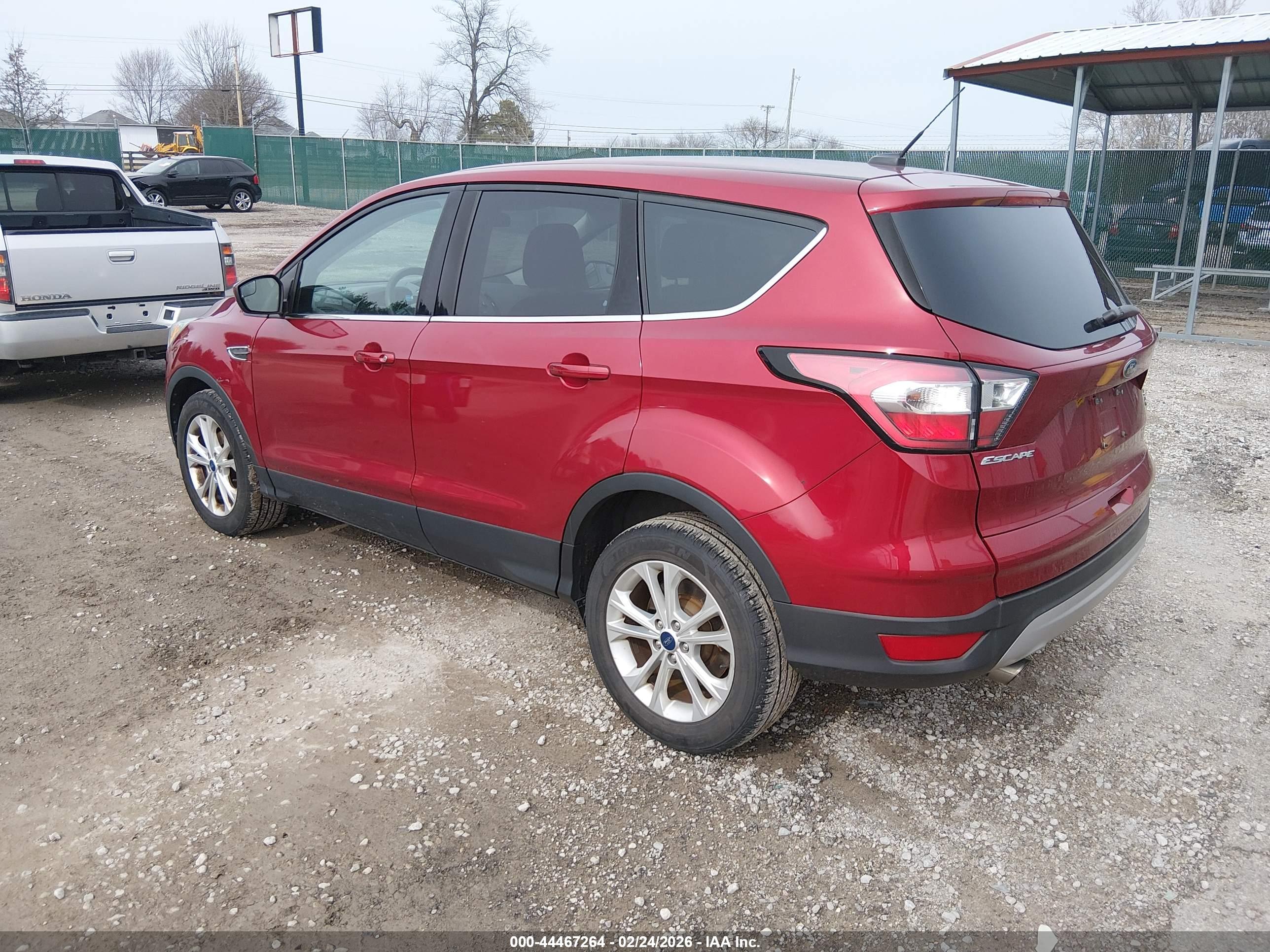 FORD ESCAPE image 3