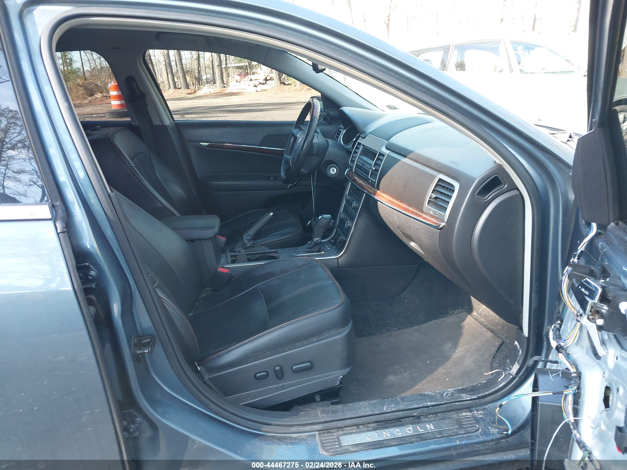 LINCOLN MKZ image 5