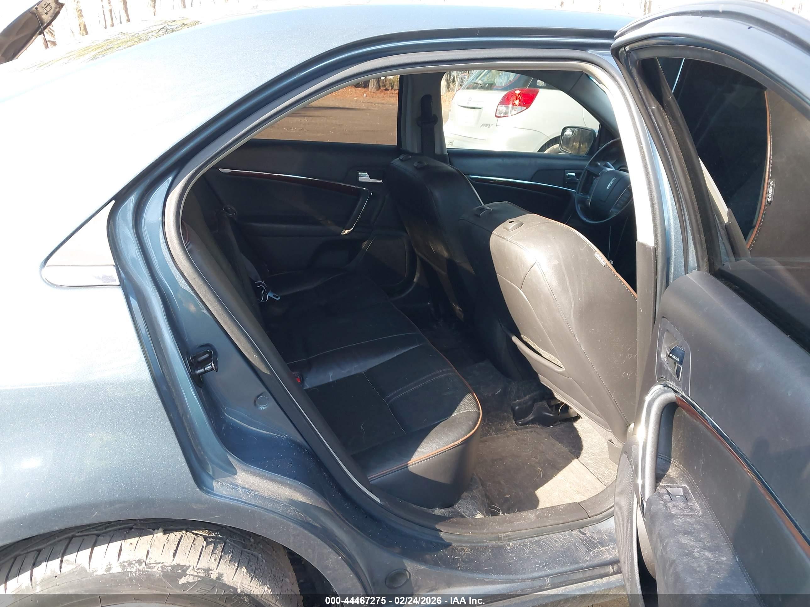 LINCOLN MKZ image 8