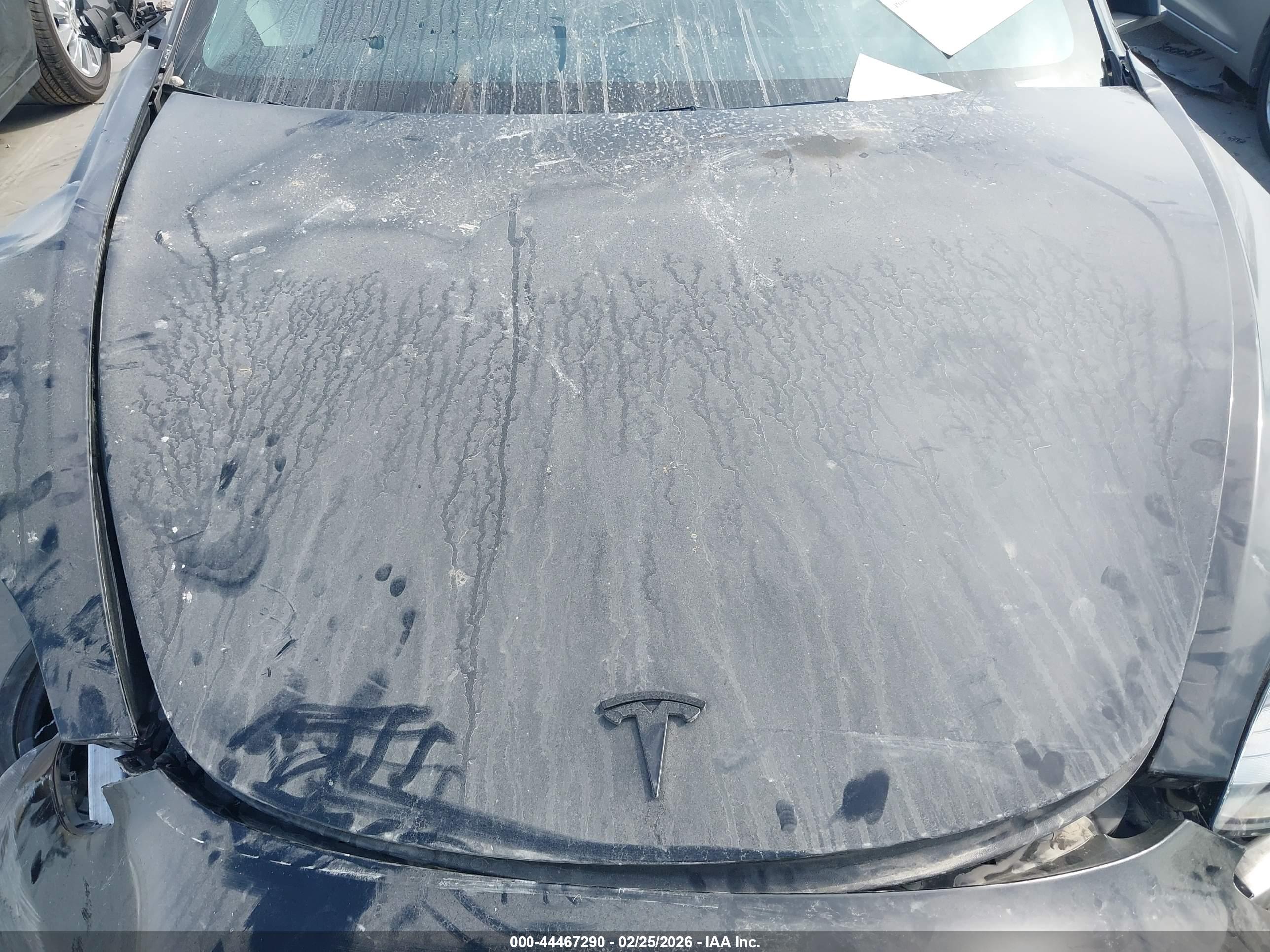 TESLA MODEL image 10