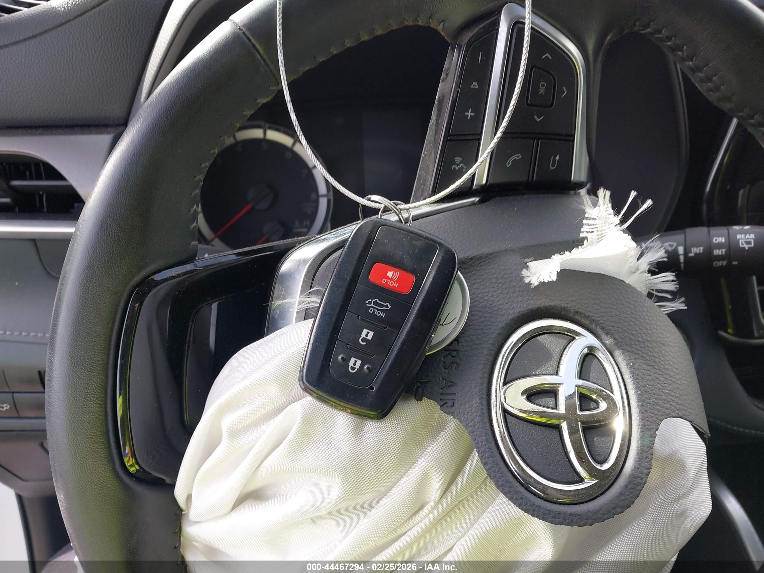 TOYOTA HIGHLANDER image 11