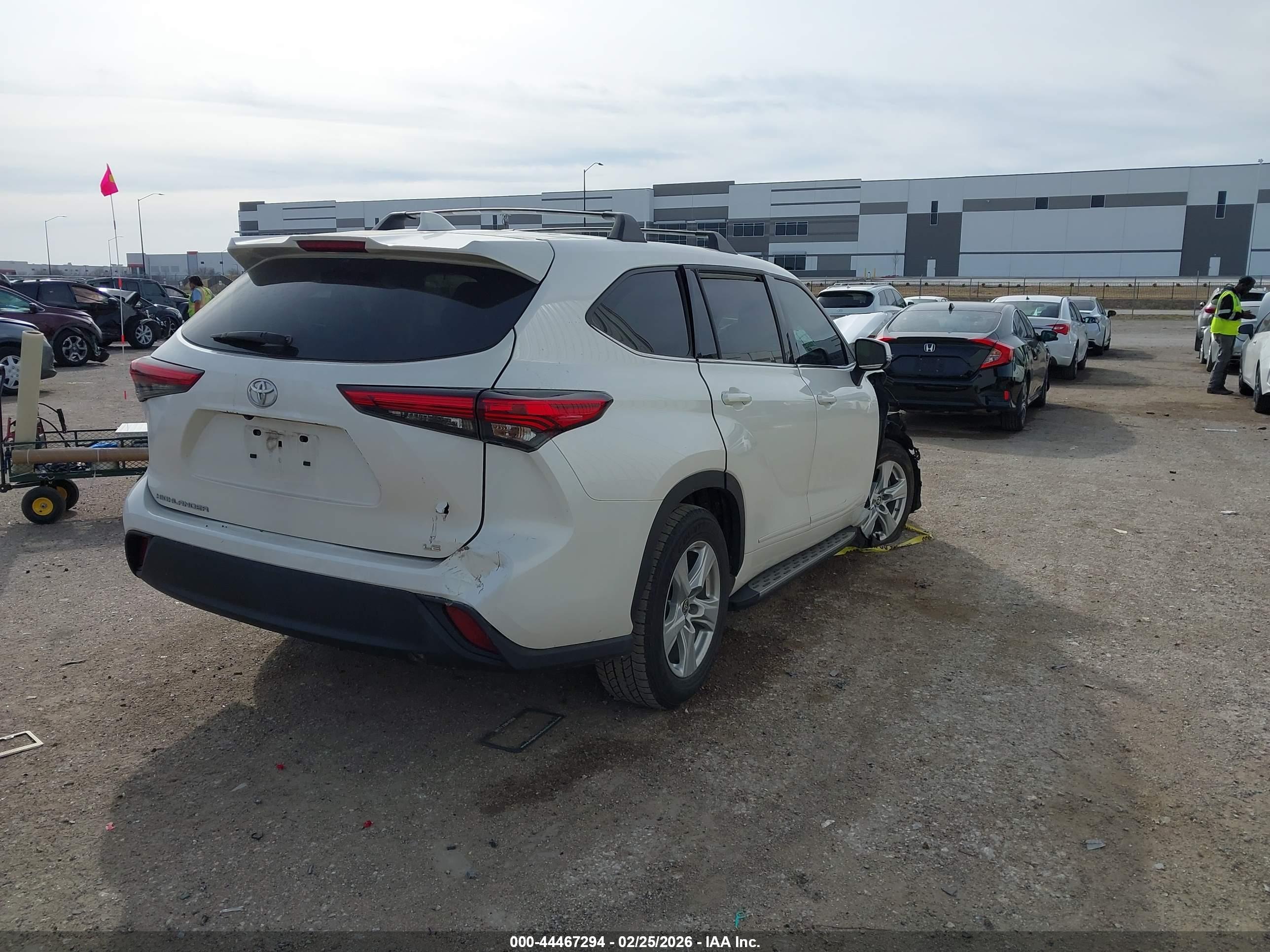 TOYOTA HIGHLANDER image 4