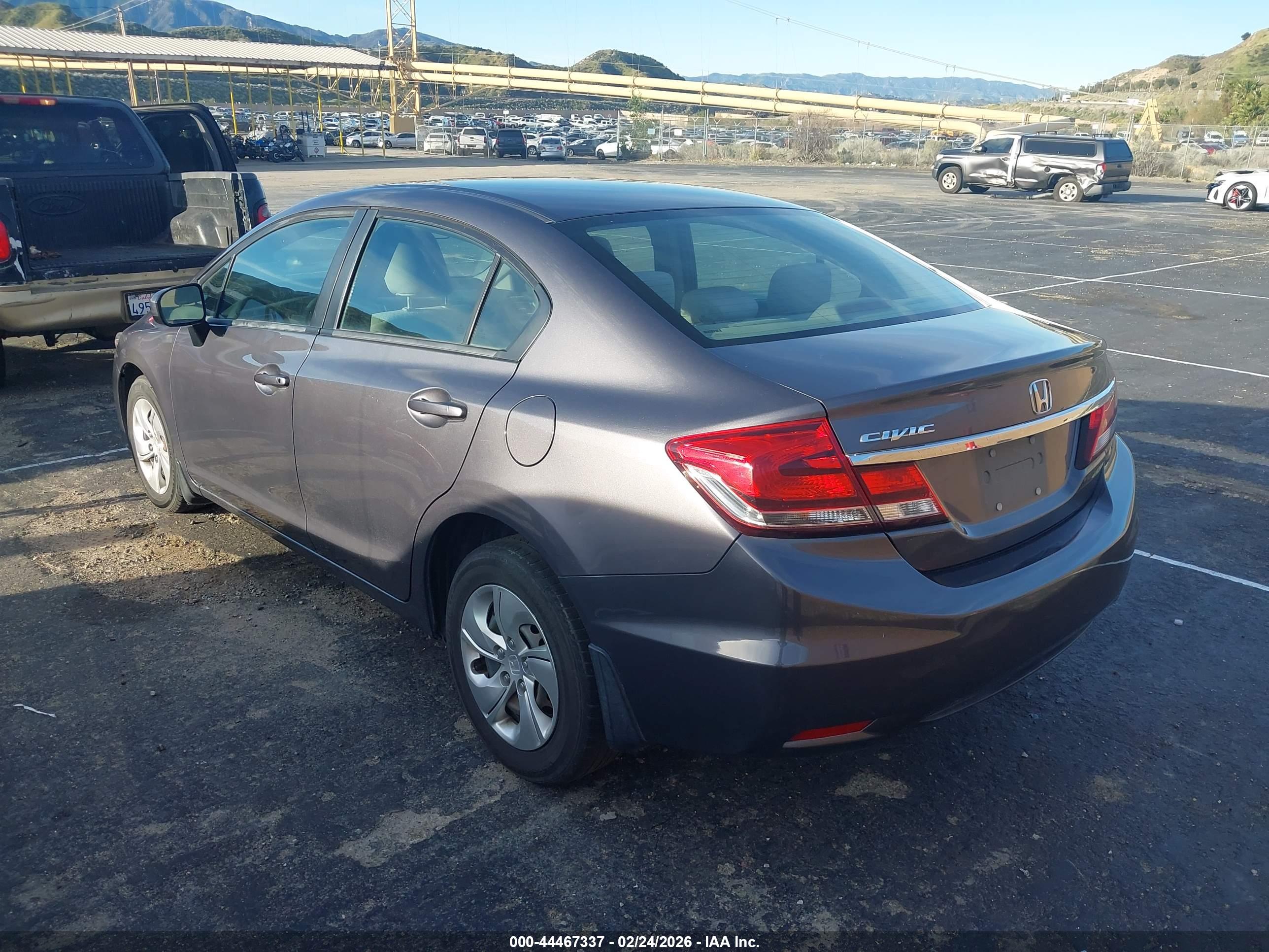 HONDA CIVIC image 3