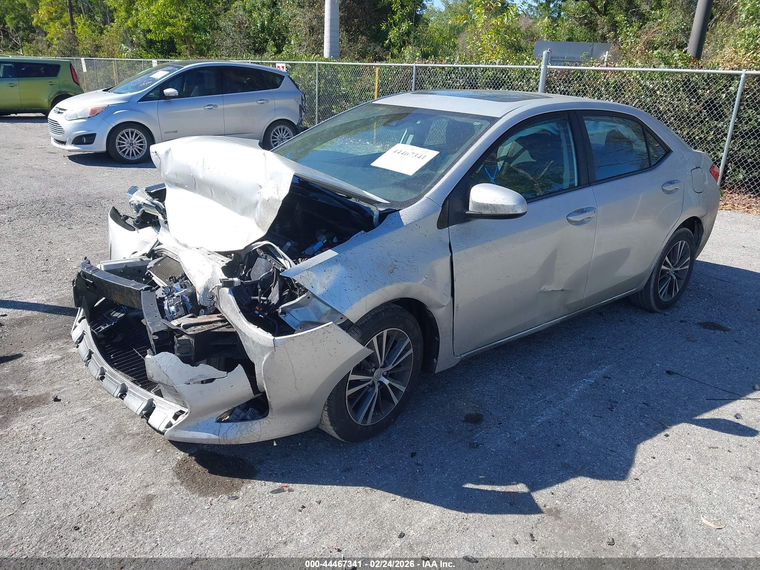 TOYOTA COROLLA image 2