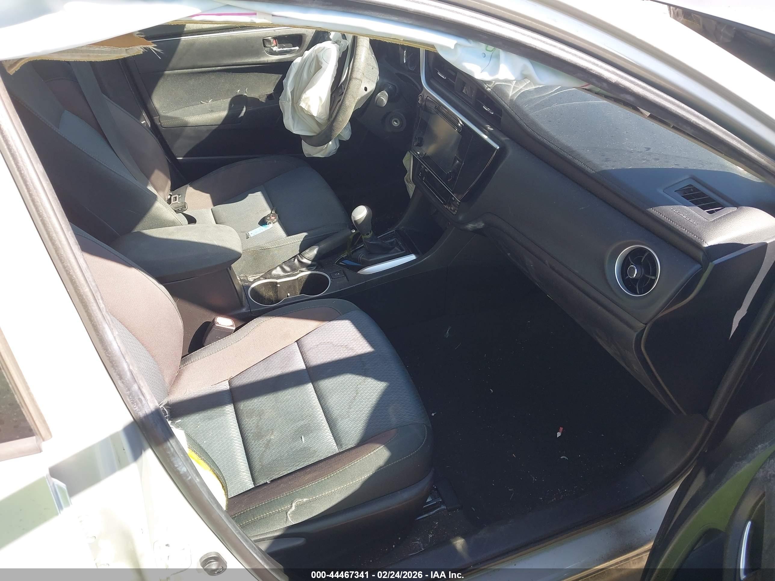 TOYOTA COROLLA image 5