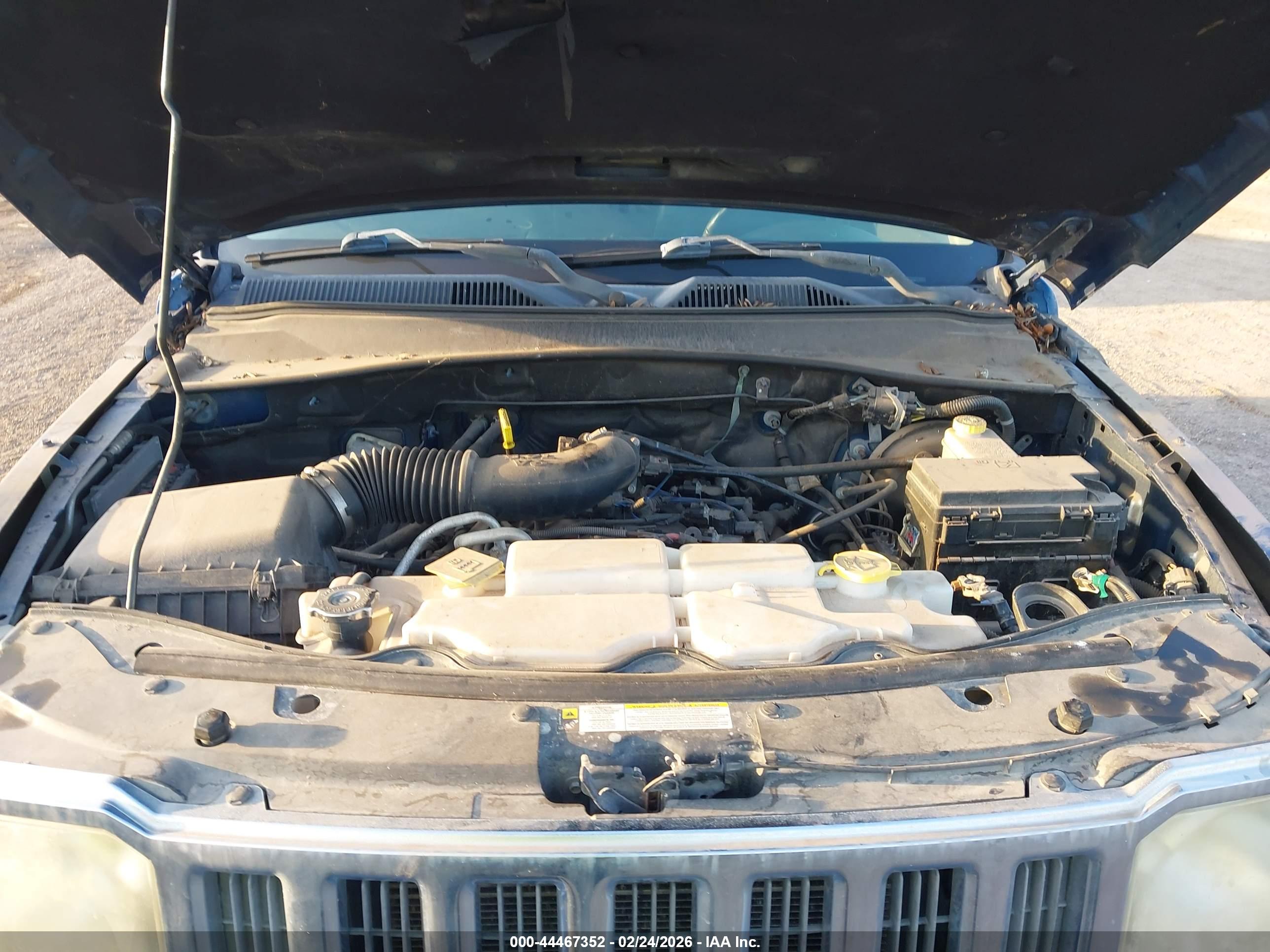 JEEP LIBERTY image 10