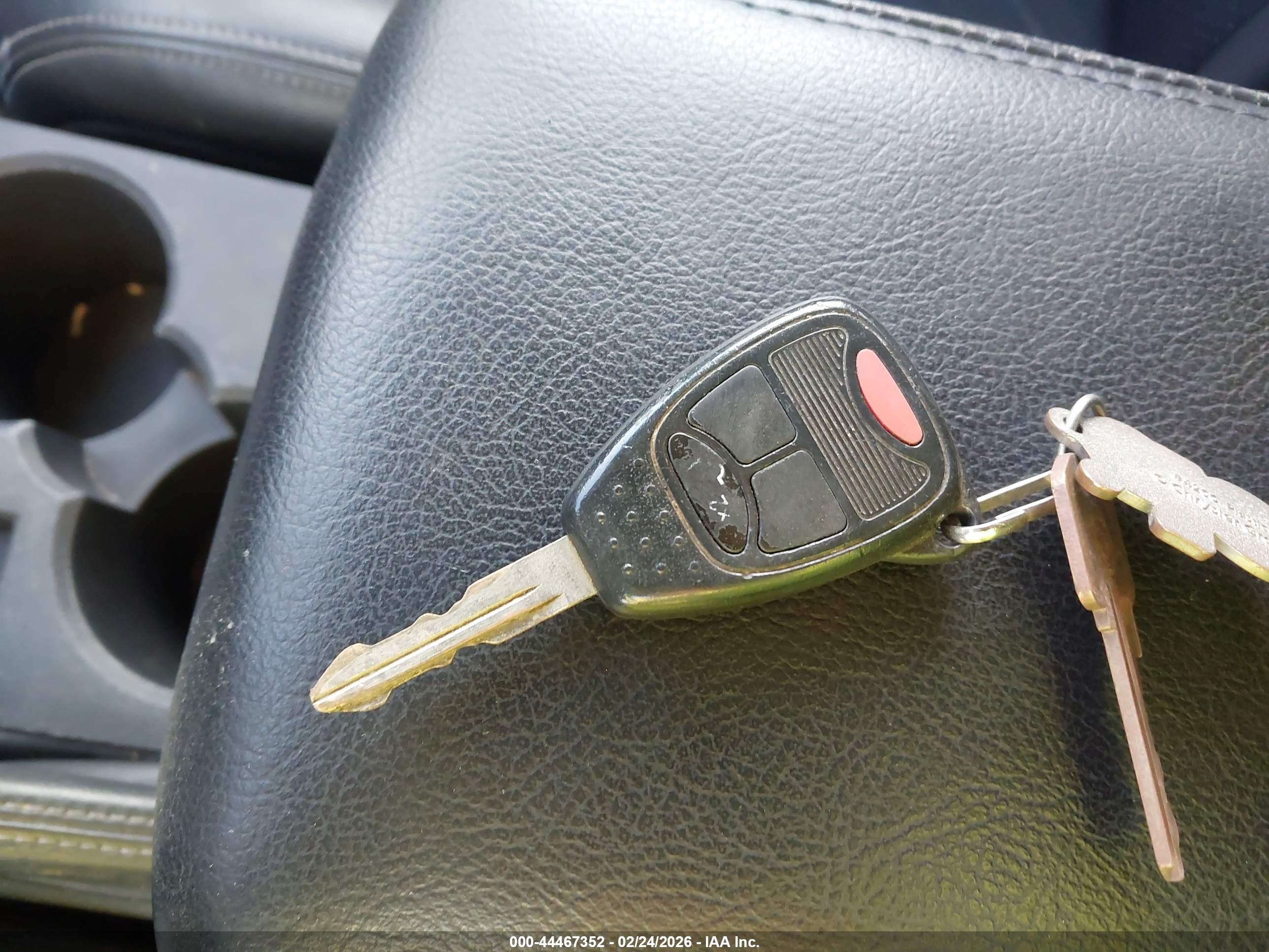 JEEP LIBERTY image 11