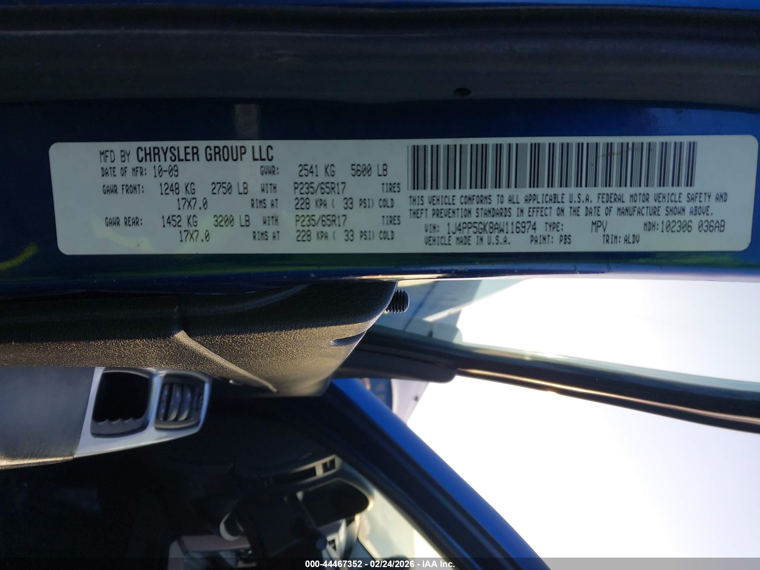 JEEP LIBERTY image 9