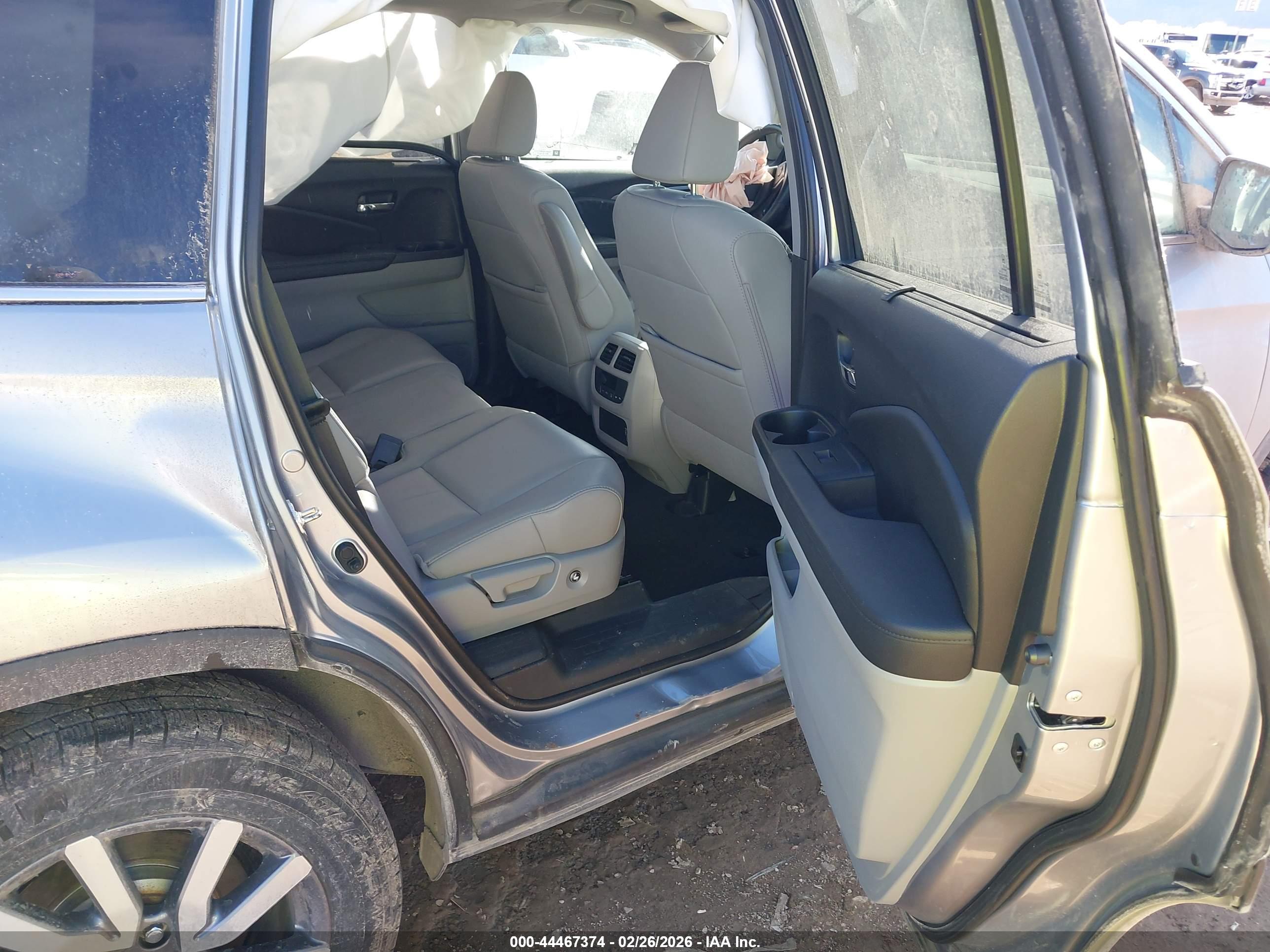 HONDA PILOT image 8