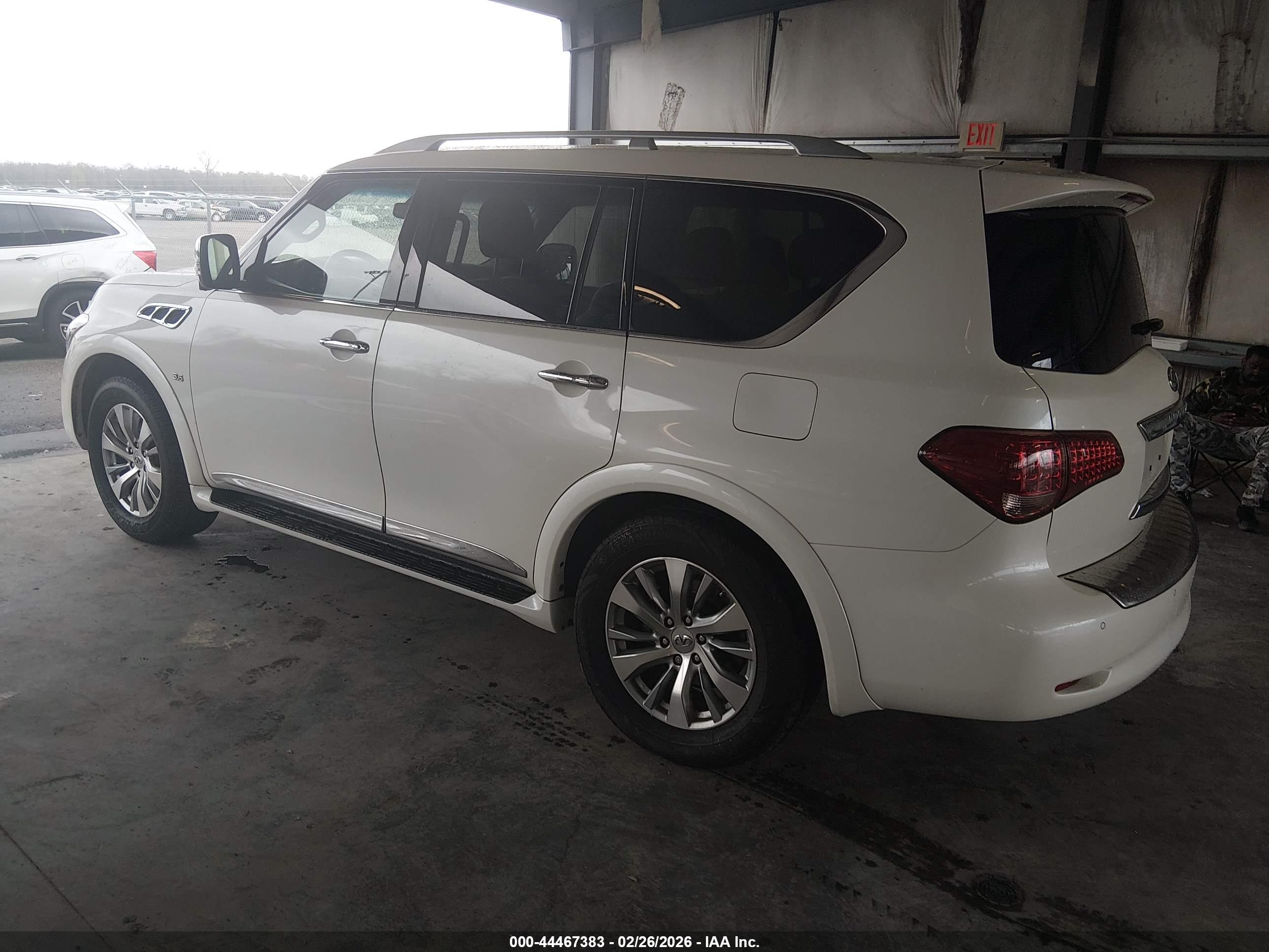 INFINITI QX80 image 3
